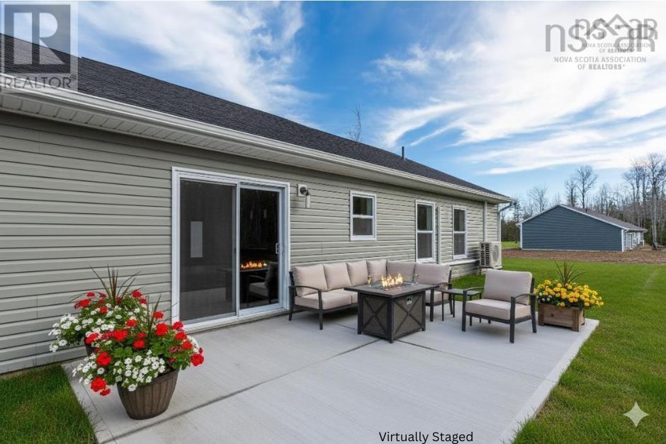 Property 25 of 26 of 422 East Torbrook Road