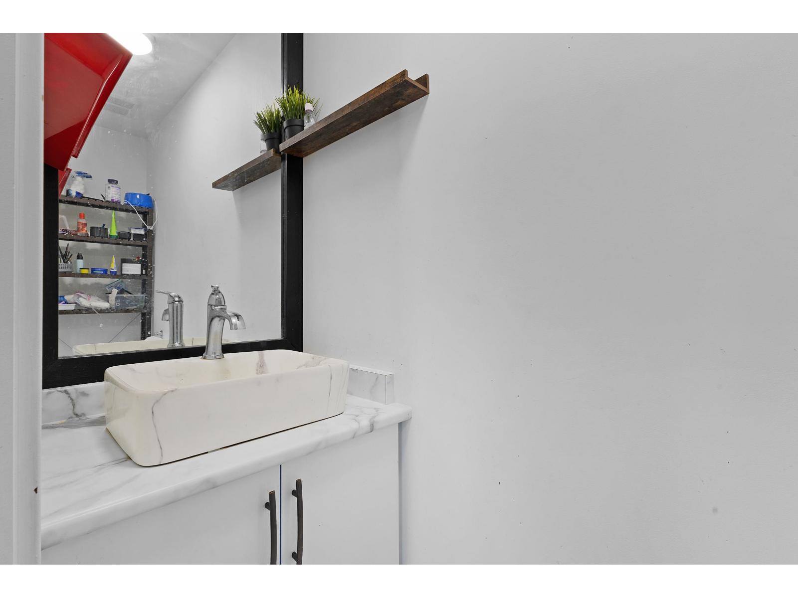 123 SPRINGFIELD DRIVE, Langley