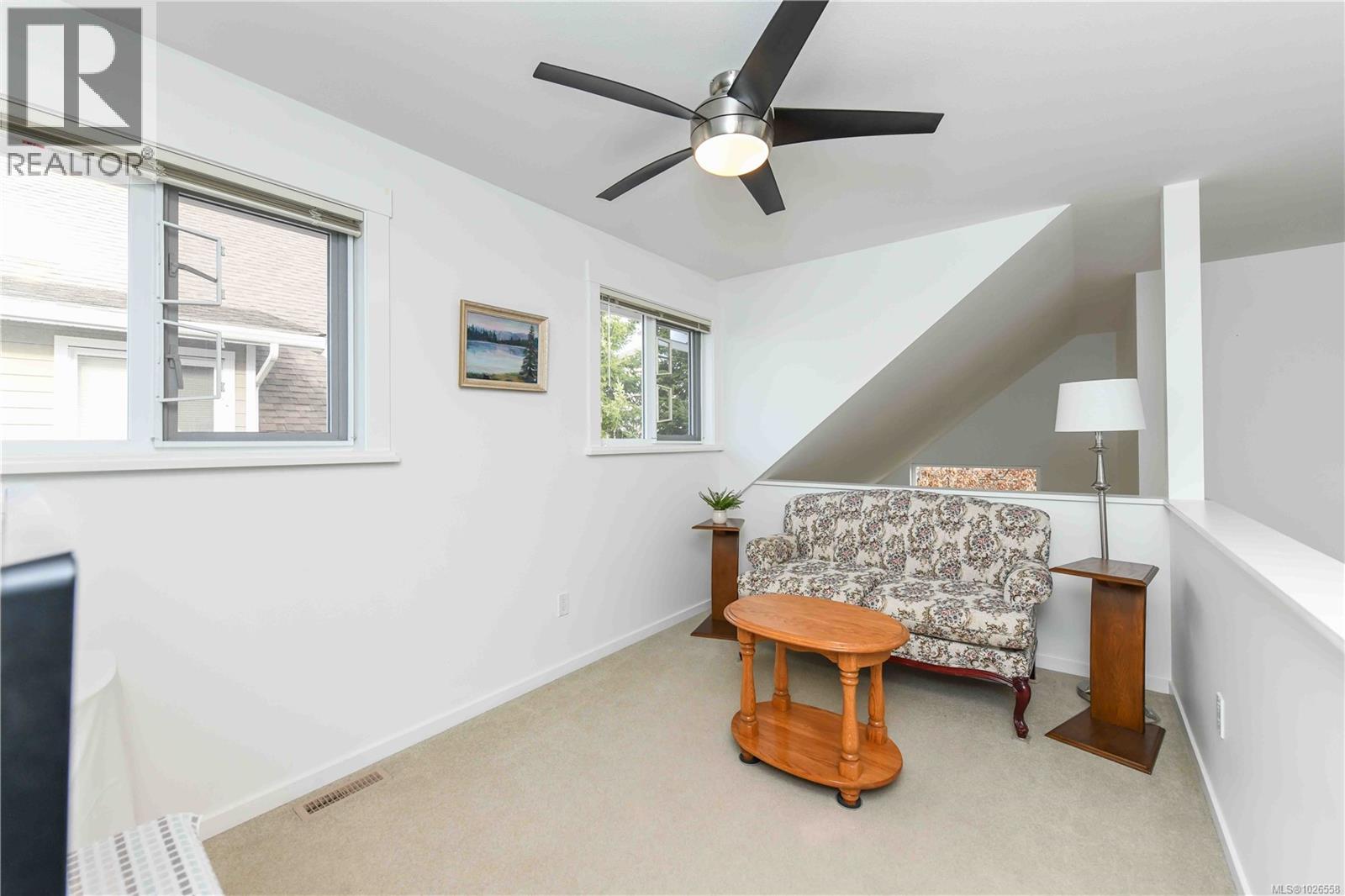 #5 700 LANCASTER WAY - 18