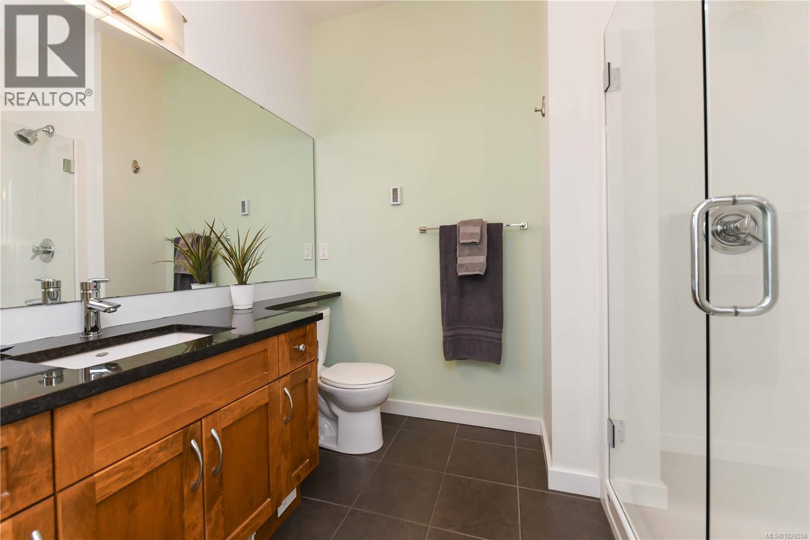 #5 700 LANCASTER WAY - 14