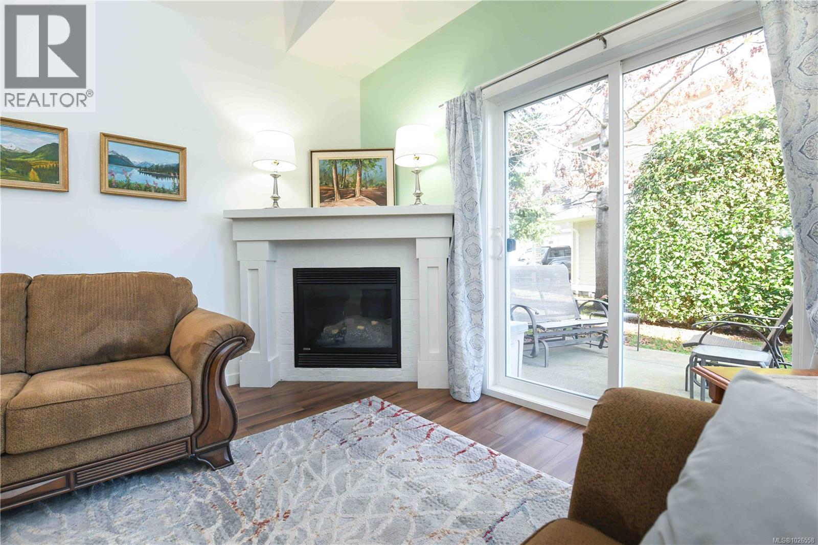 #5 700 LANCASTER WAY - 10