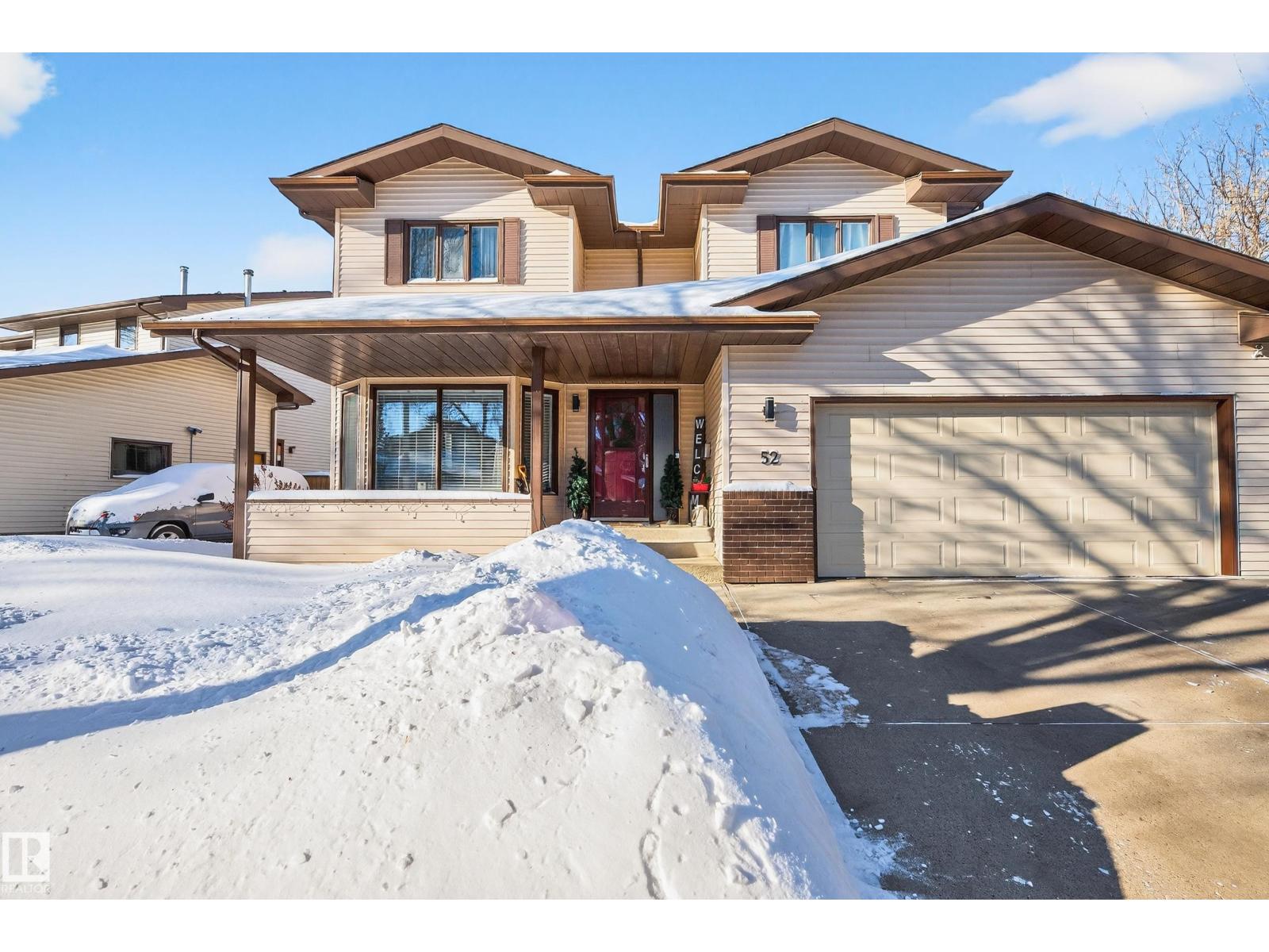 52 LANGHOLM DR - Photo 3 of 55, St. Albert, Alberta