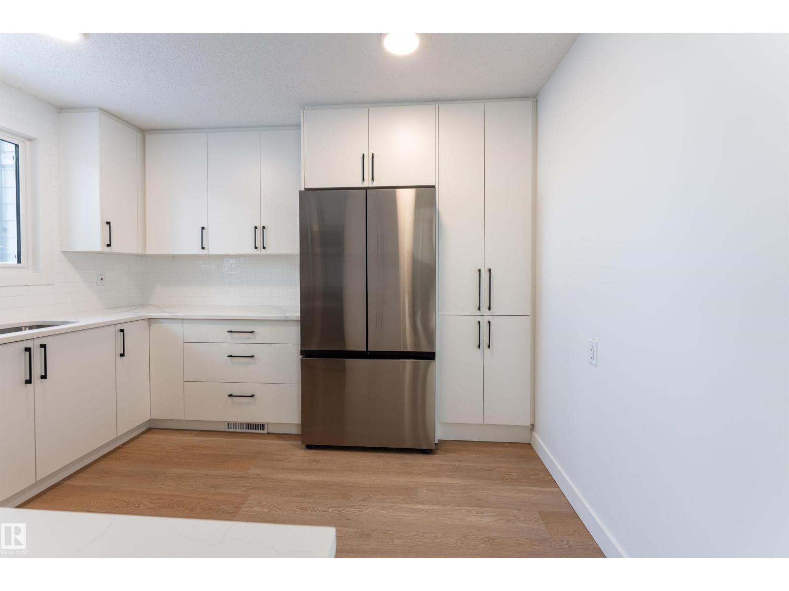 3108 142 AV NW - 4