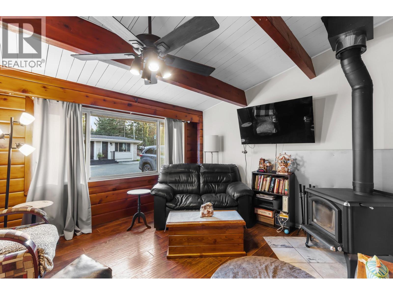  1210 Paradise Avenue, Sicamous