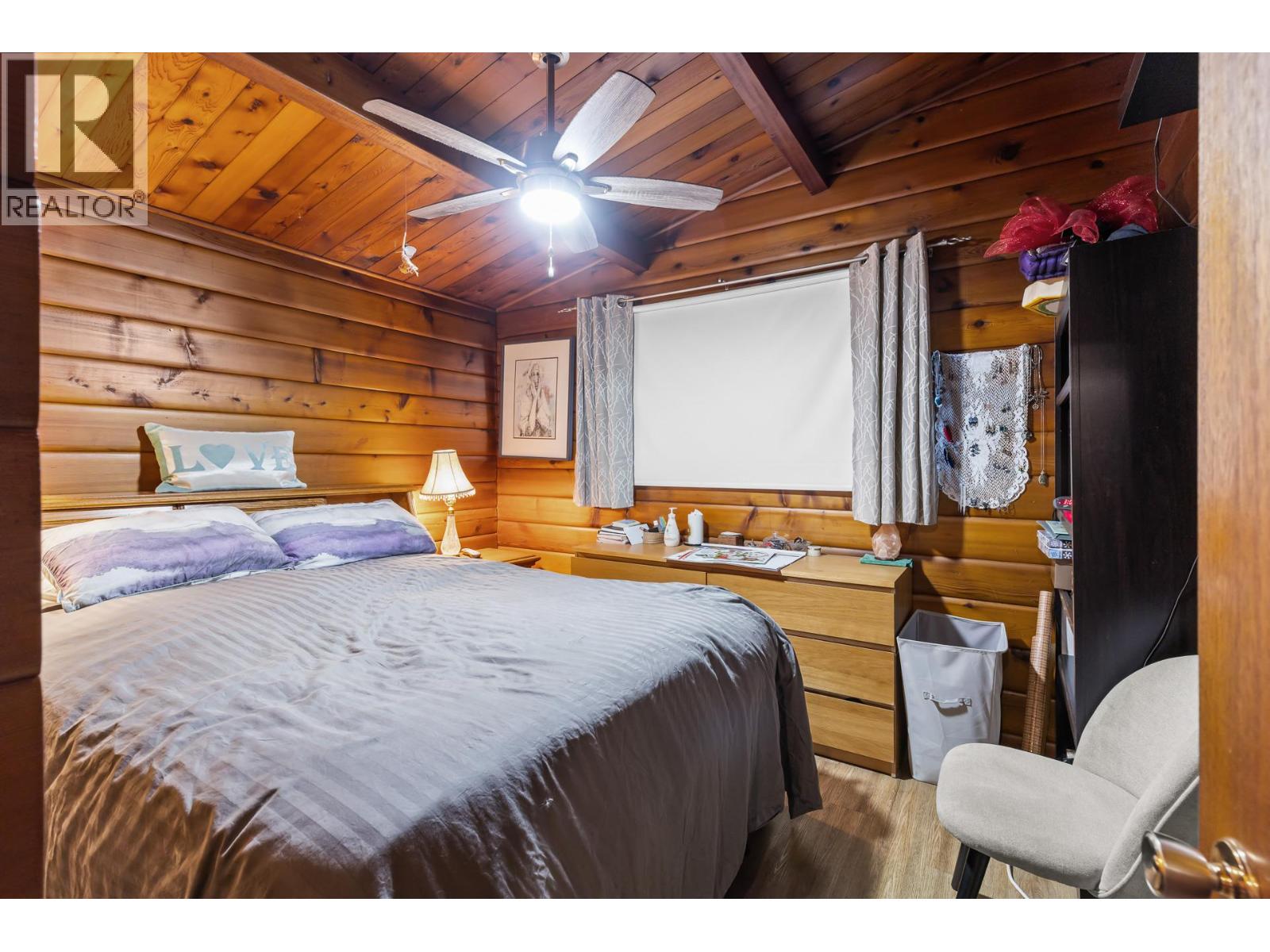  1210 Paradise Avenue, Sicamous