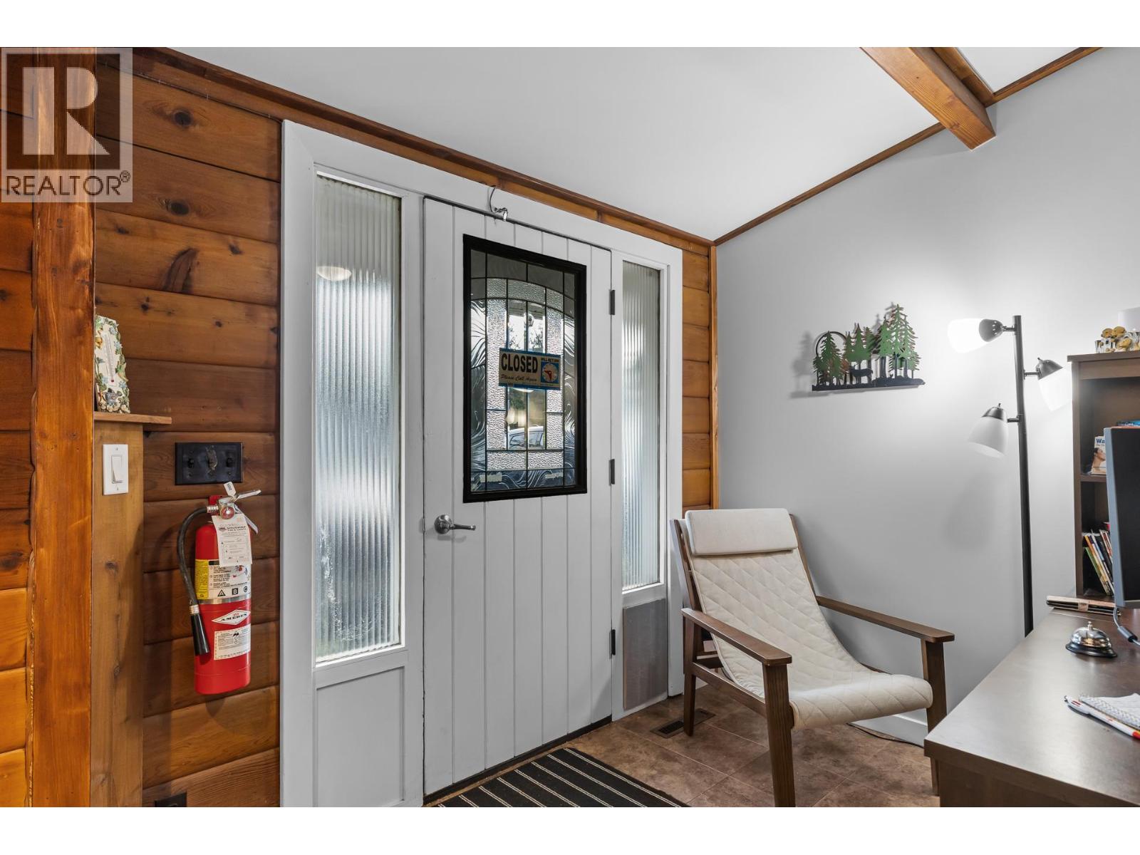  1210 Paradise Avenue, Sicamous