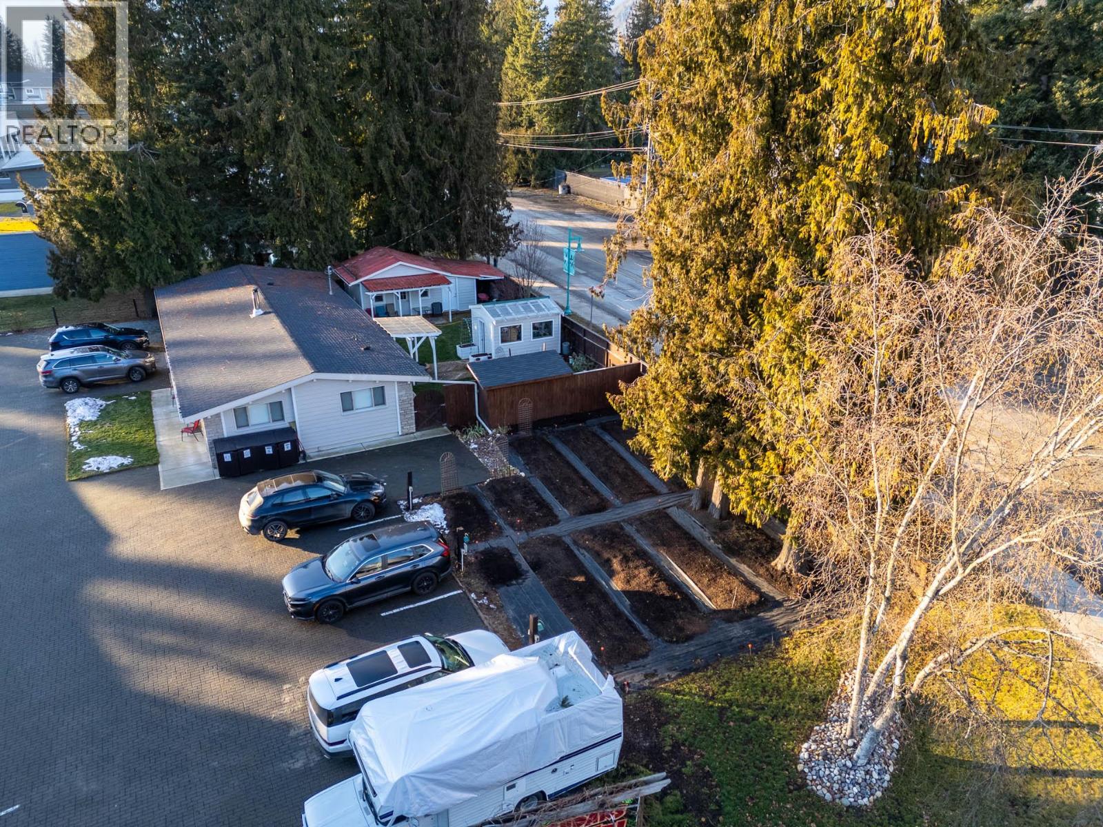 1210 Paradise Avenue, Sicamous