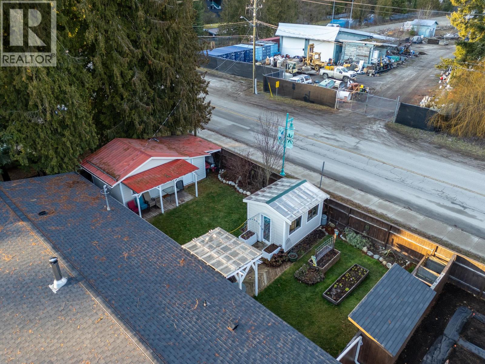  1210 Paradise Avenue, Sicamous
