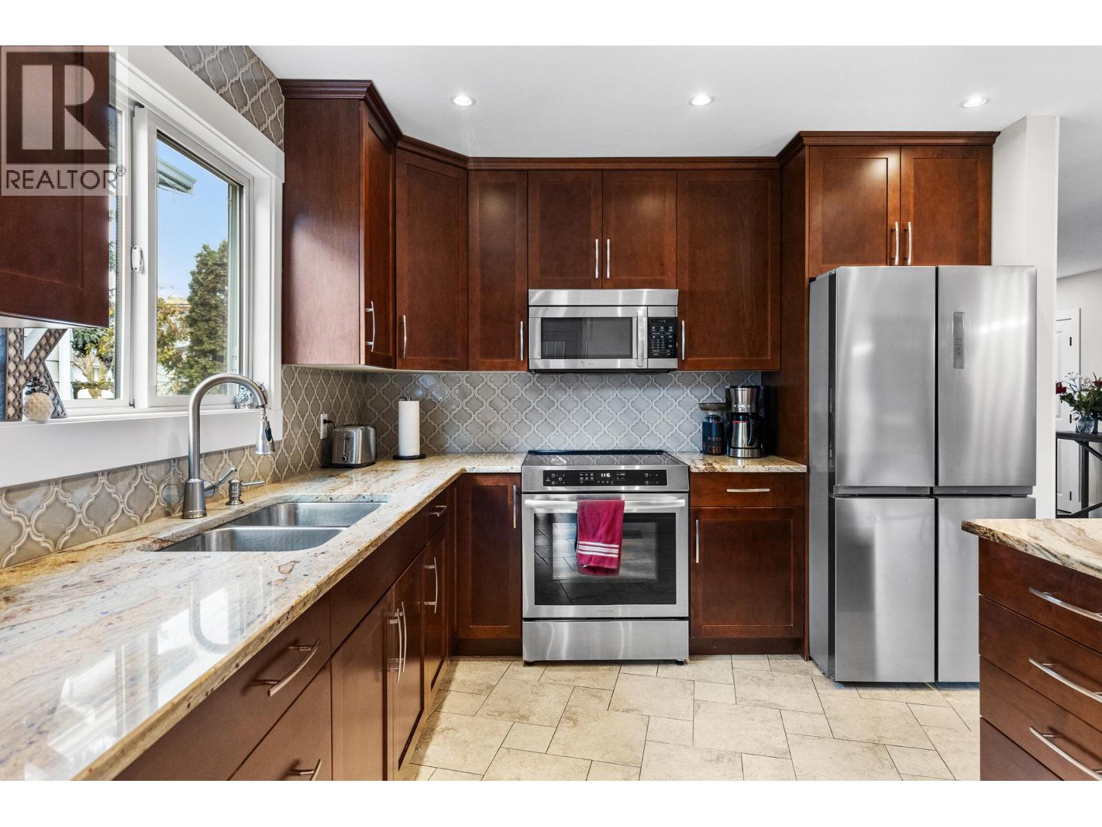  617 Christleton Avenue, Kelowna