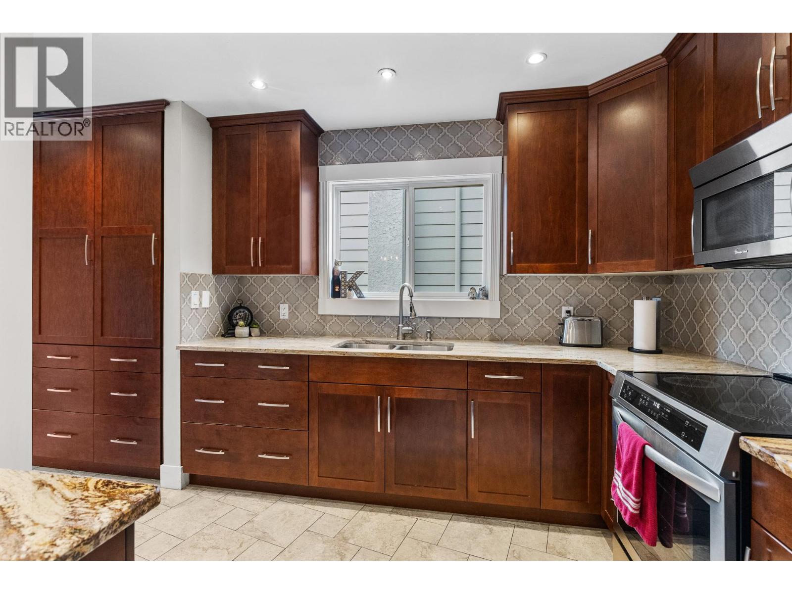  617 Christleton Avenue, Kelowna