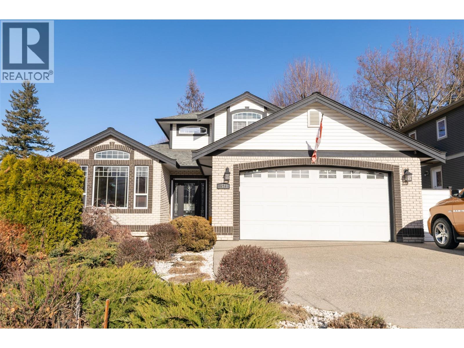 1571 20 Avenue NE, Salmon Arm