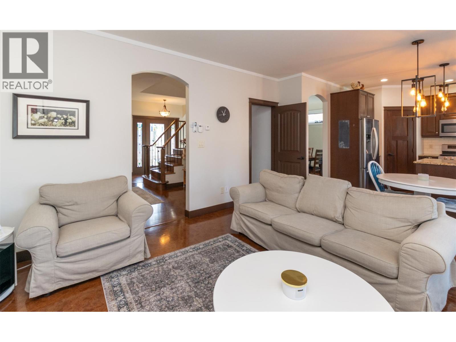 1571 20 Avenue NE, Salmon Arm