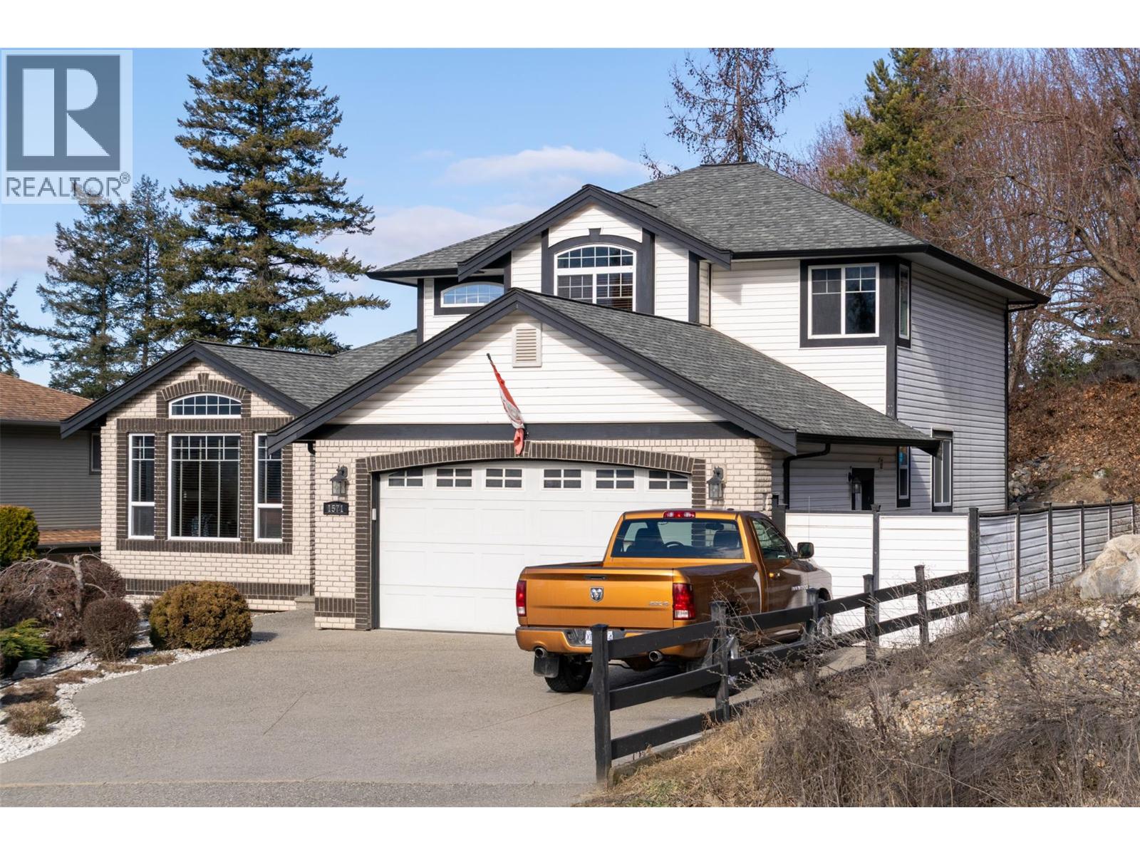 1571 20 Avenue NE, Salmon Arm