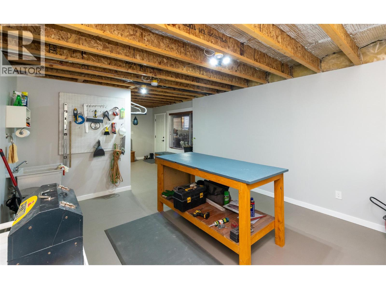 1571 20 Avenue NE, Salmon Arm