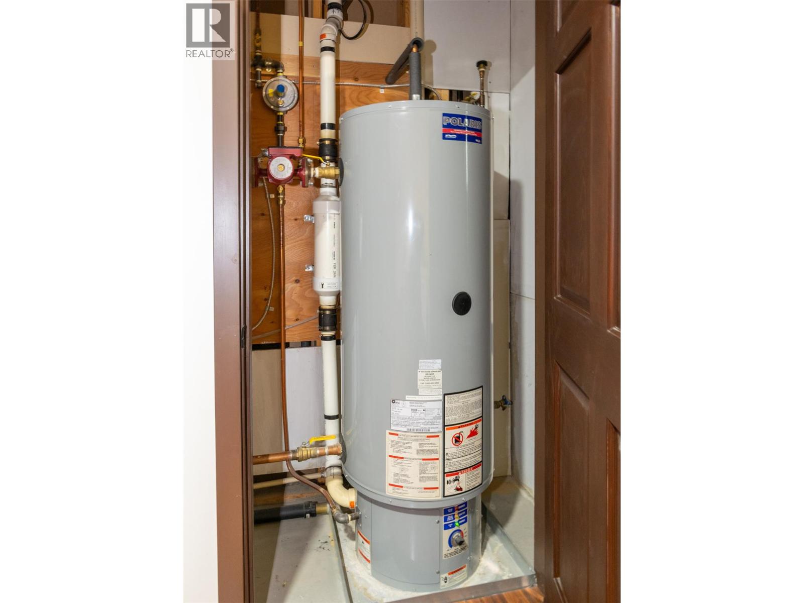 1571 20 Avenue NE, Salmon Arm