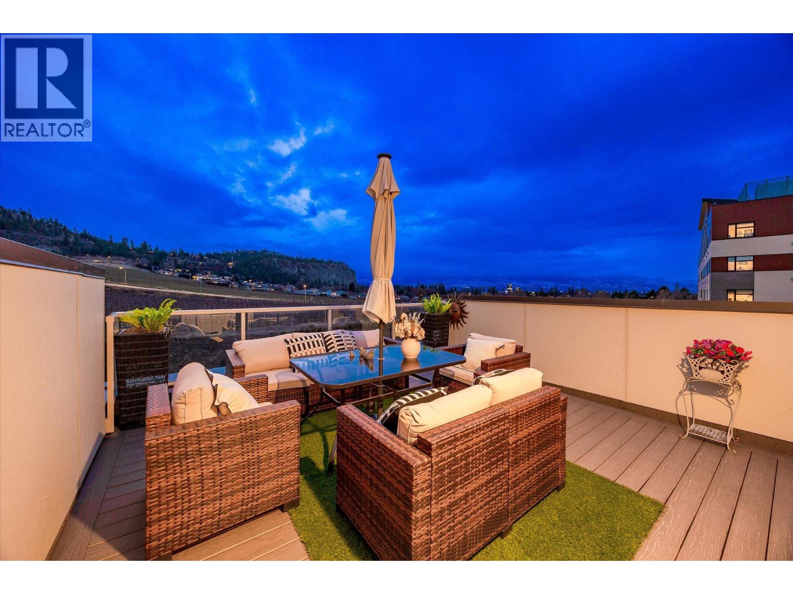 #48 720 Valley Road - 5