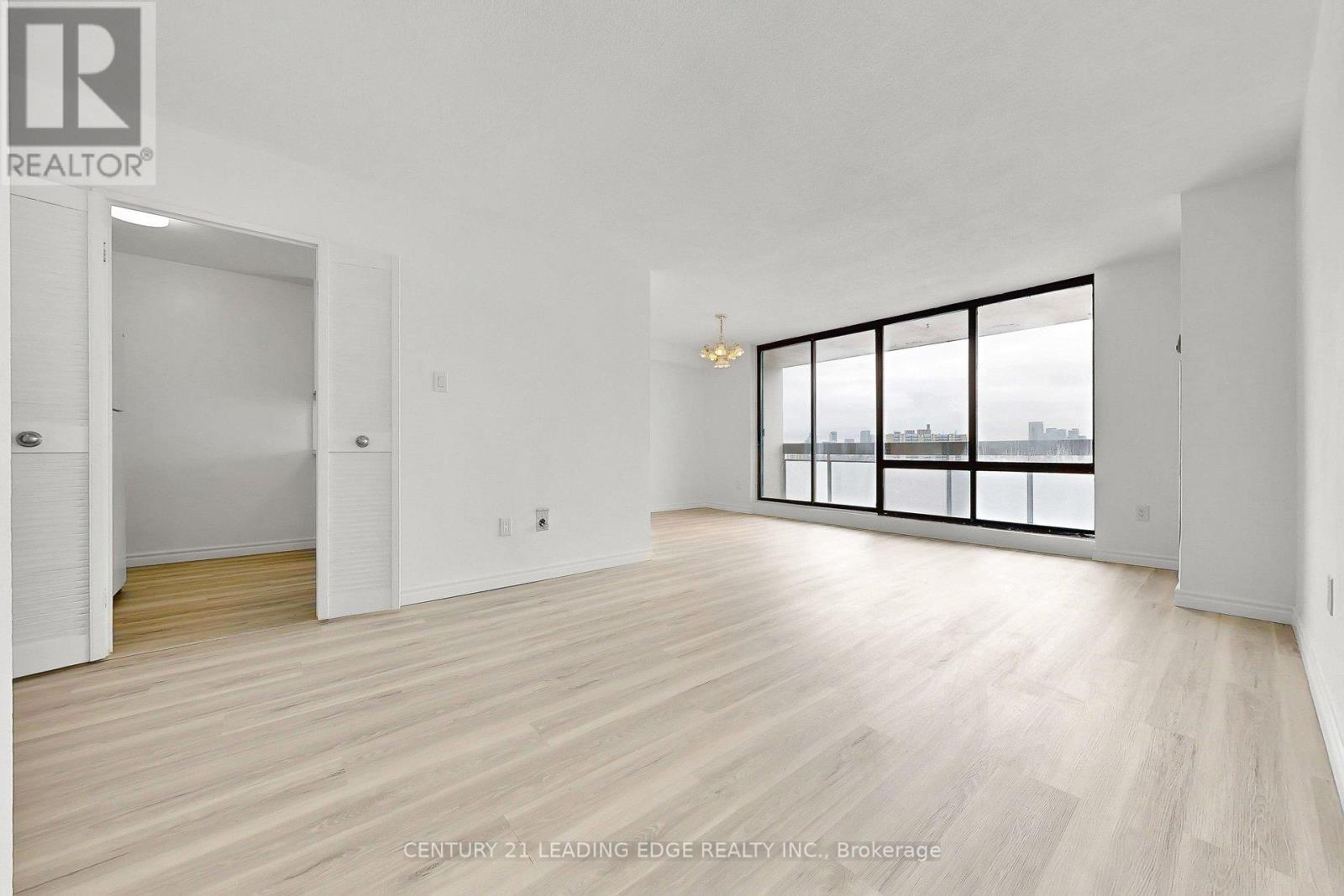 #1604 260 SENECA HILL DRIVE - 1