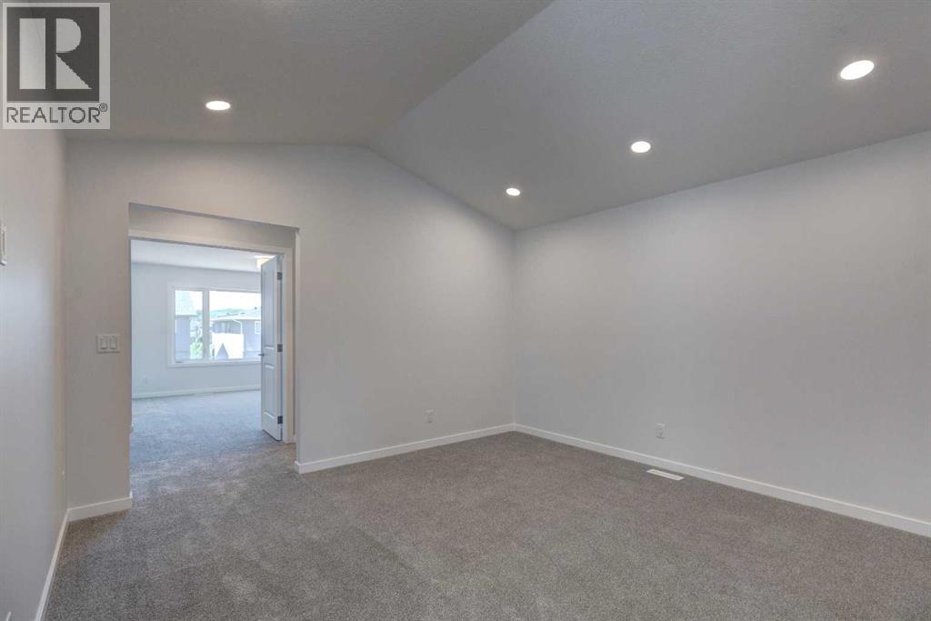 Single Family House for Sale in  Creekstone Circle SW Pine Creek Calgary 