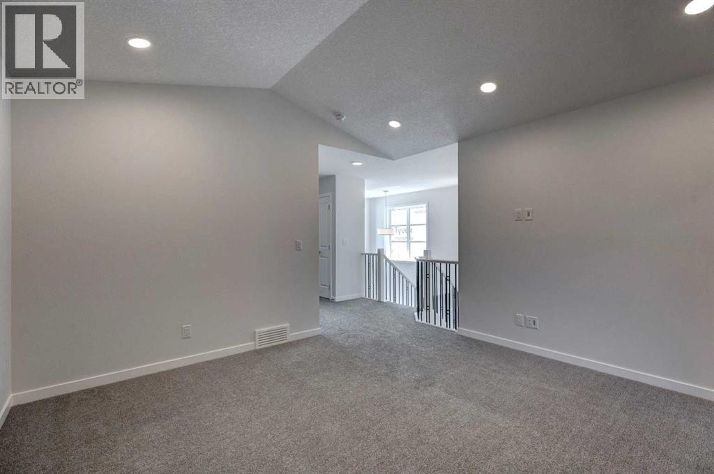 Single Family House for Sale in  Creekstone Circle SW Pine Creek Calgary 