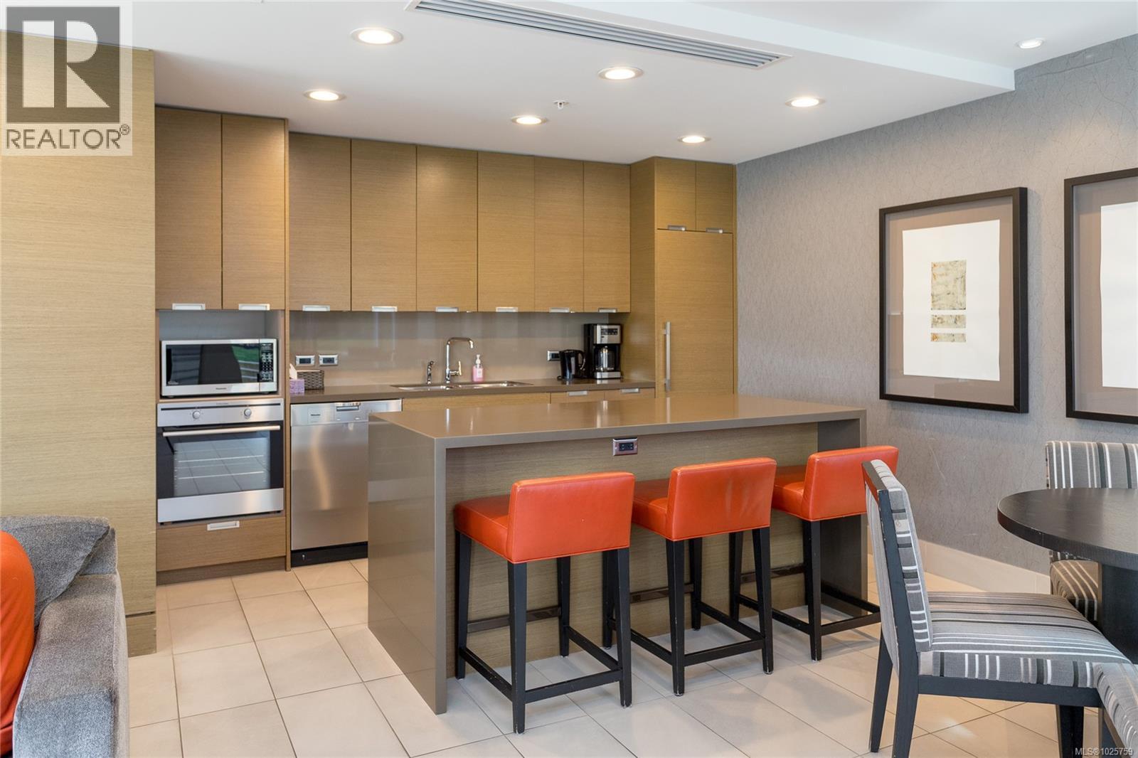 708 83 Saghalie Road, Victoria