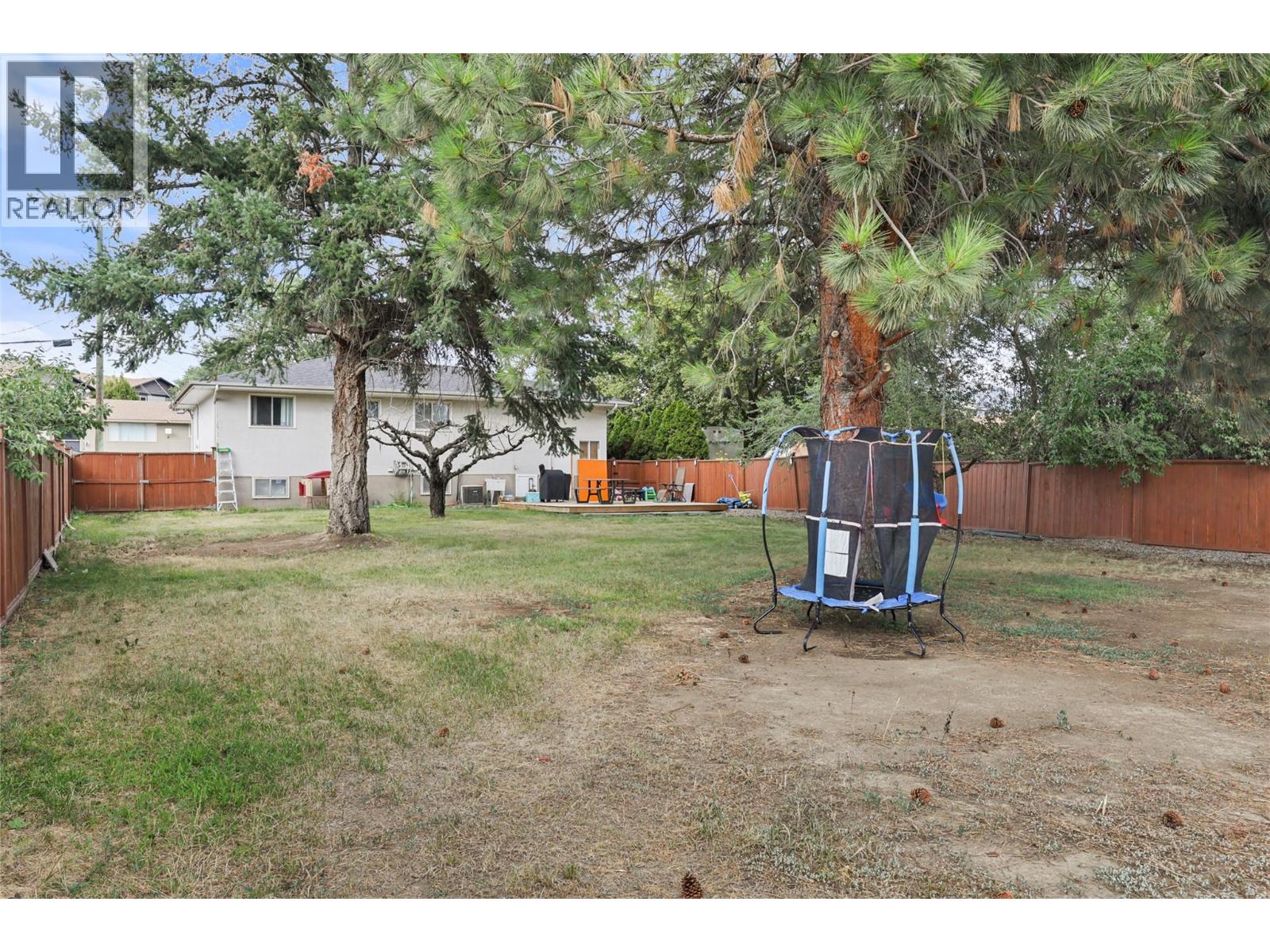 1721 BRUNNER Avenue - 11