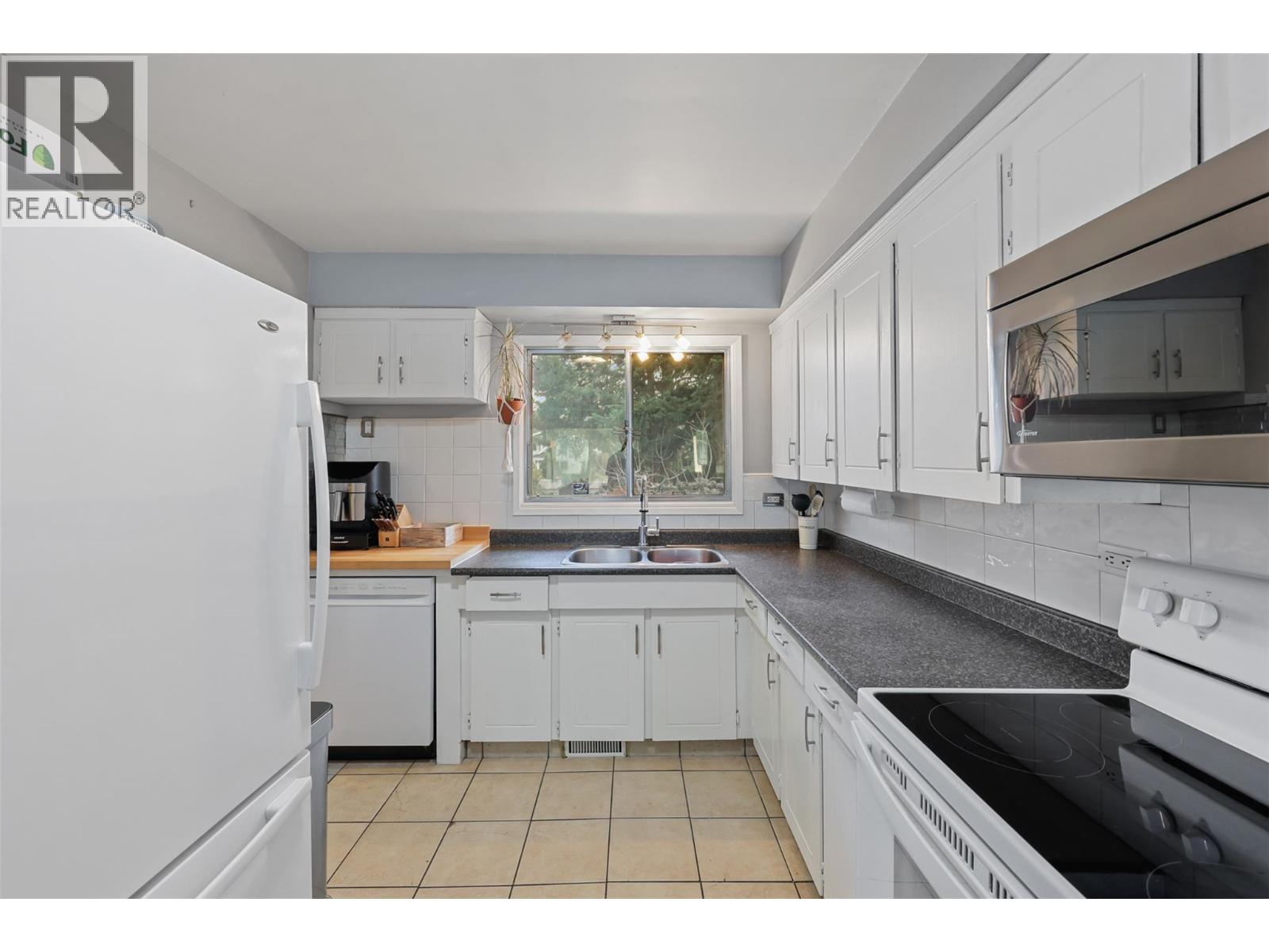 1721 BRUNNER Avenue - 7