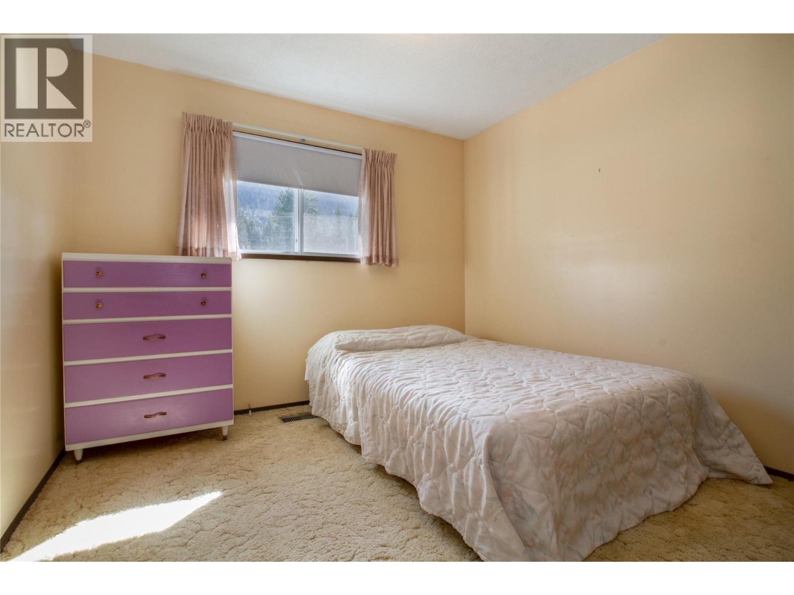 1695 Hay Road, Revelstoke