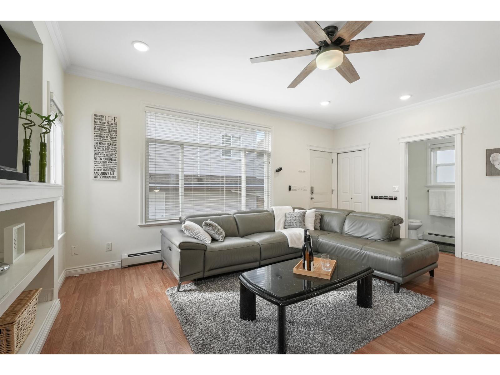 6953 192 STREET - Photo 5 of 37, Surrey, British Columbia