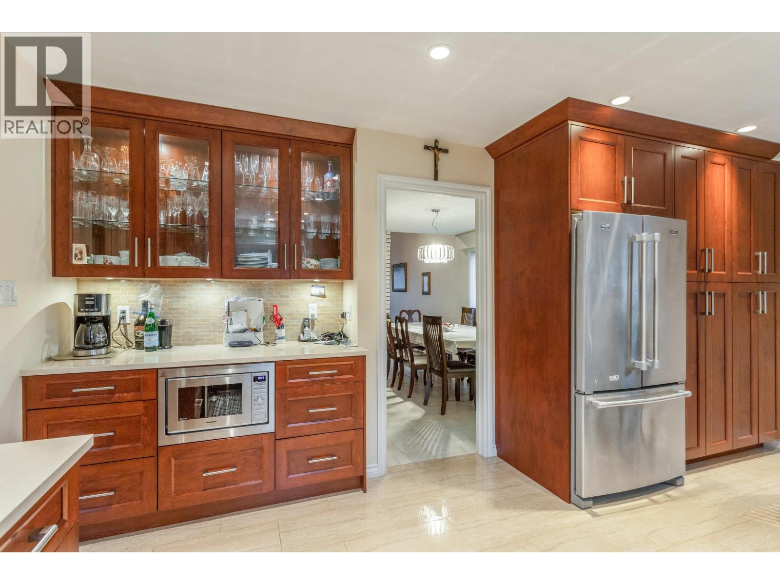 4729 CANADA WAY, Burnaby