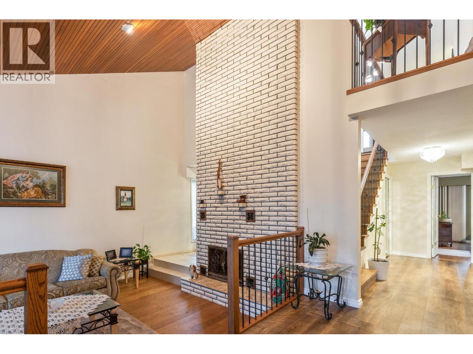 4729 CANADA WAY, Burnaby