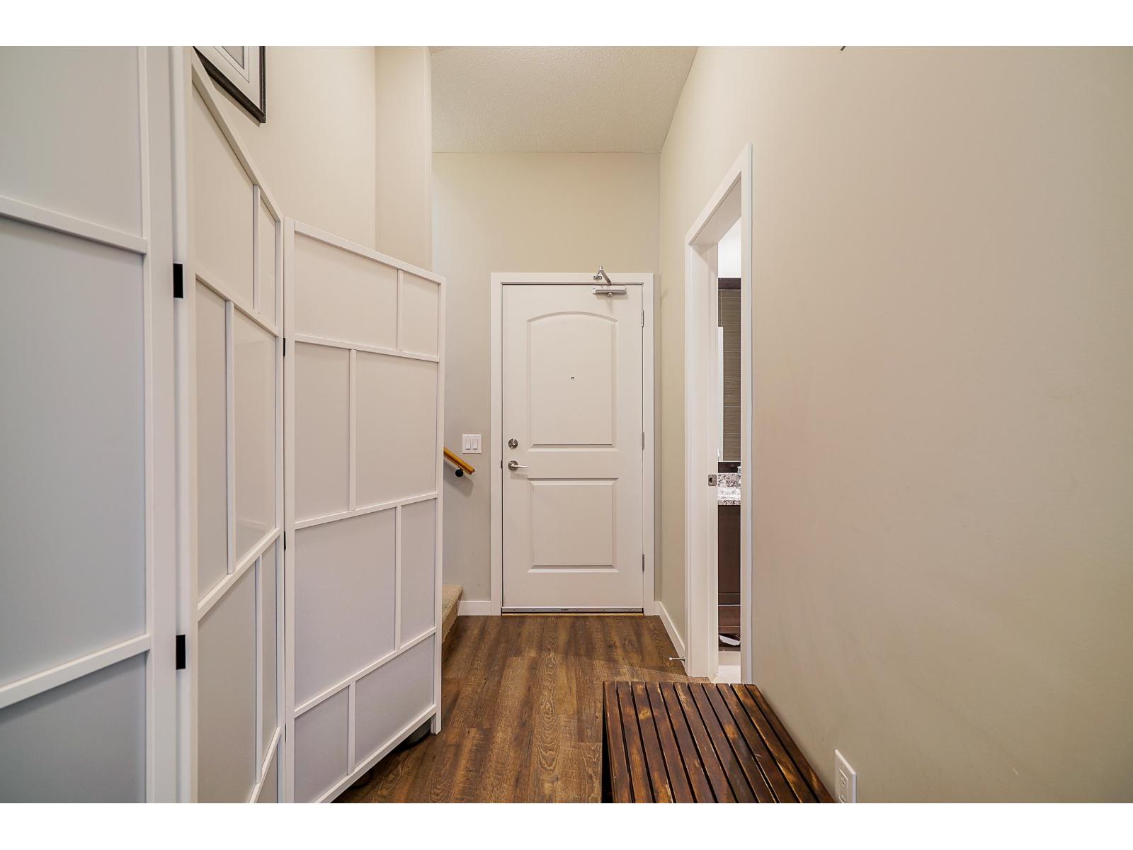 410 6470 194 STREET, Surrey