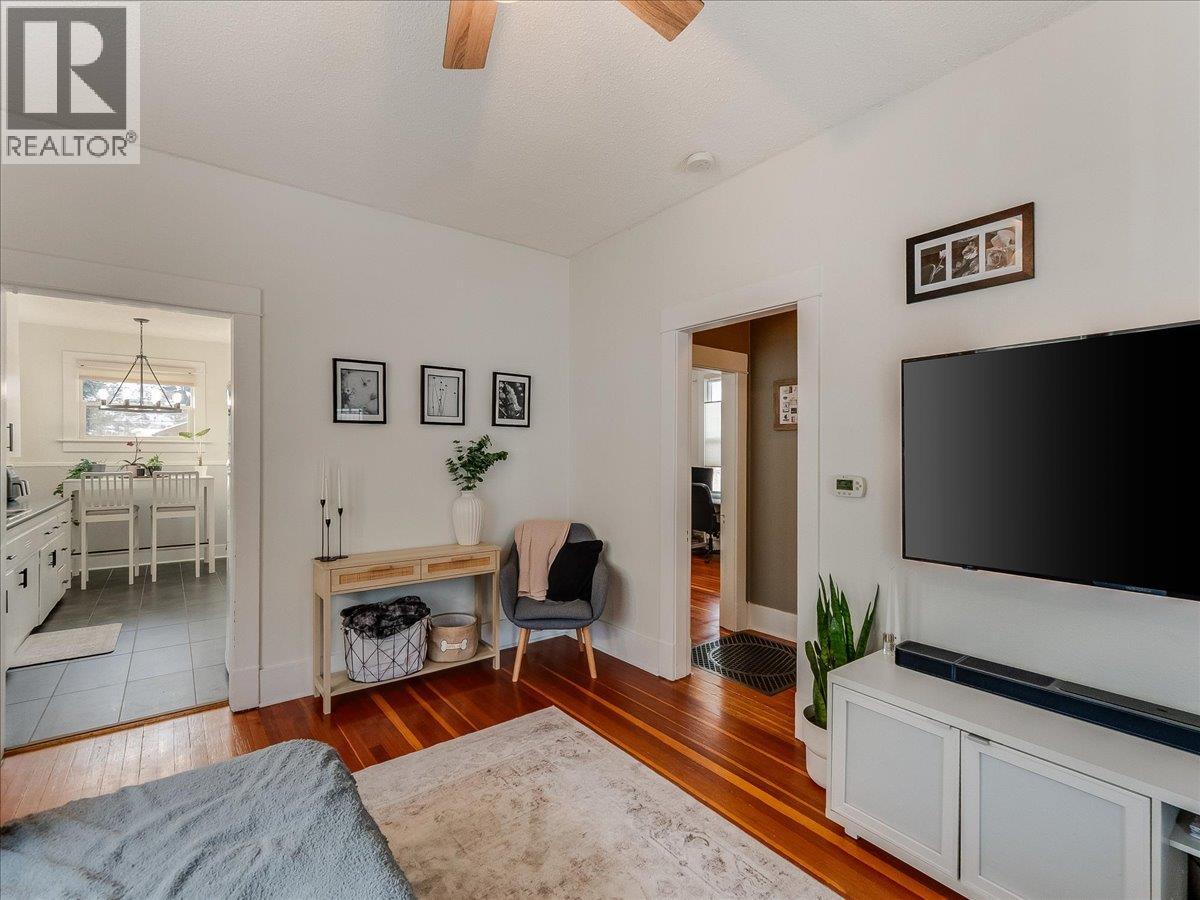 1856 FOURTH Avenue, Trail