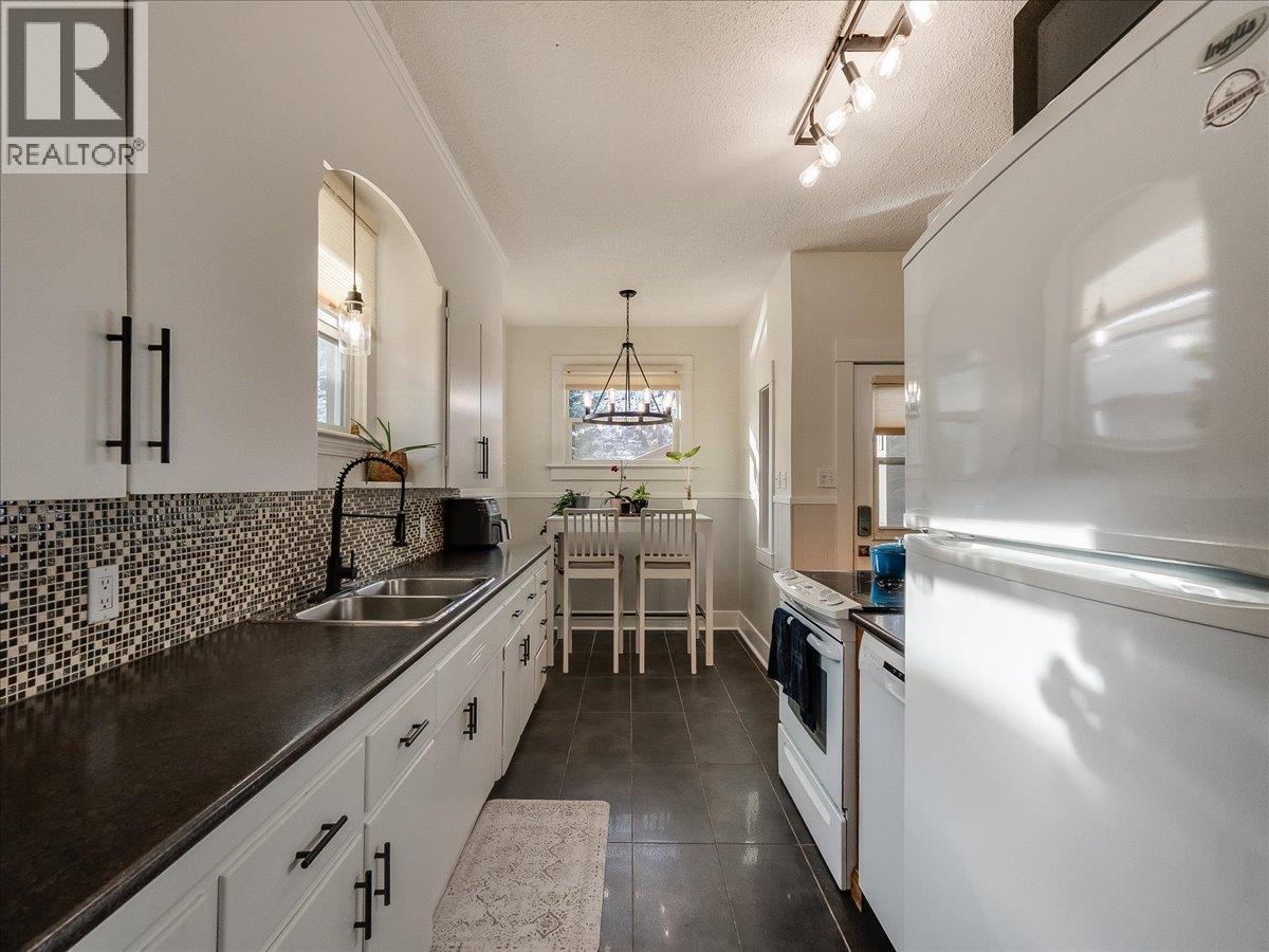 1856 FOURTH Avenue, Trail