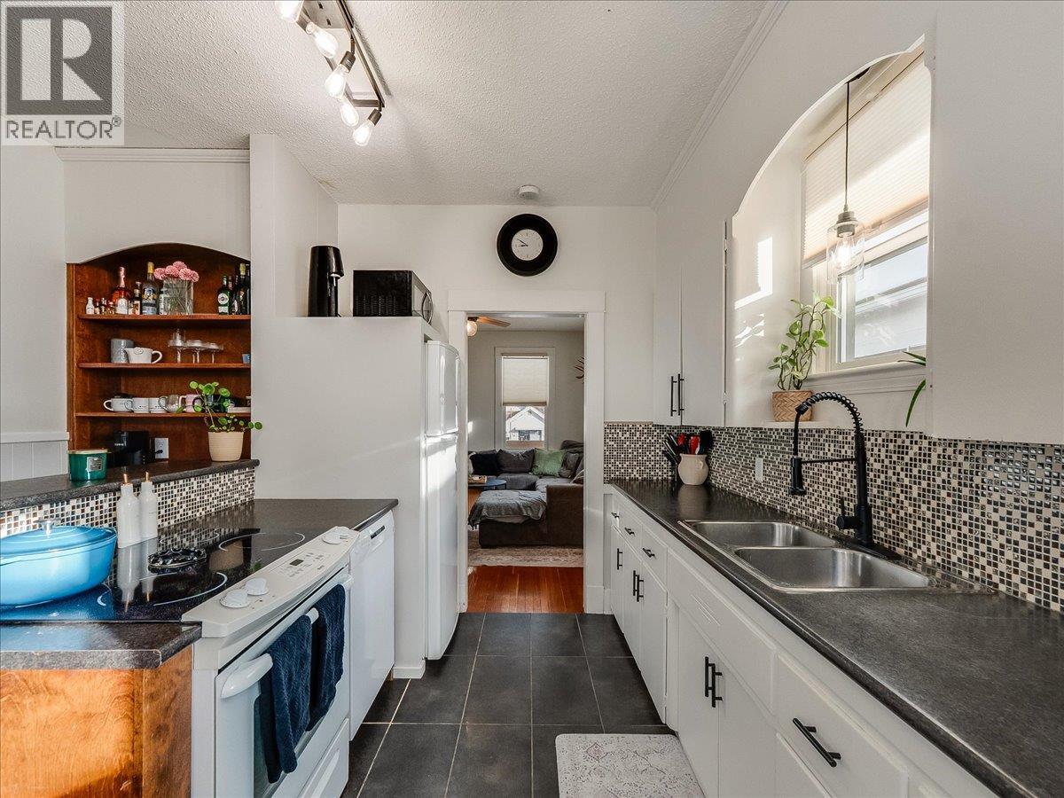 1856 FOURTH Avenue, Trail