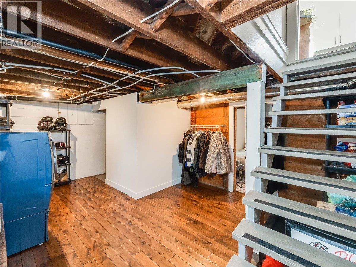 1856 FOURTH Avenue, Trail