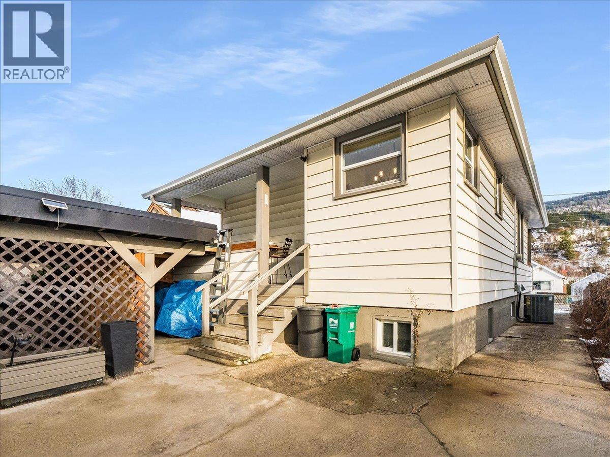 1856 FOURTH Avenue, Trail