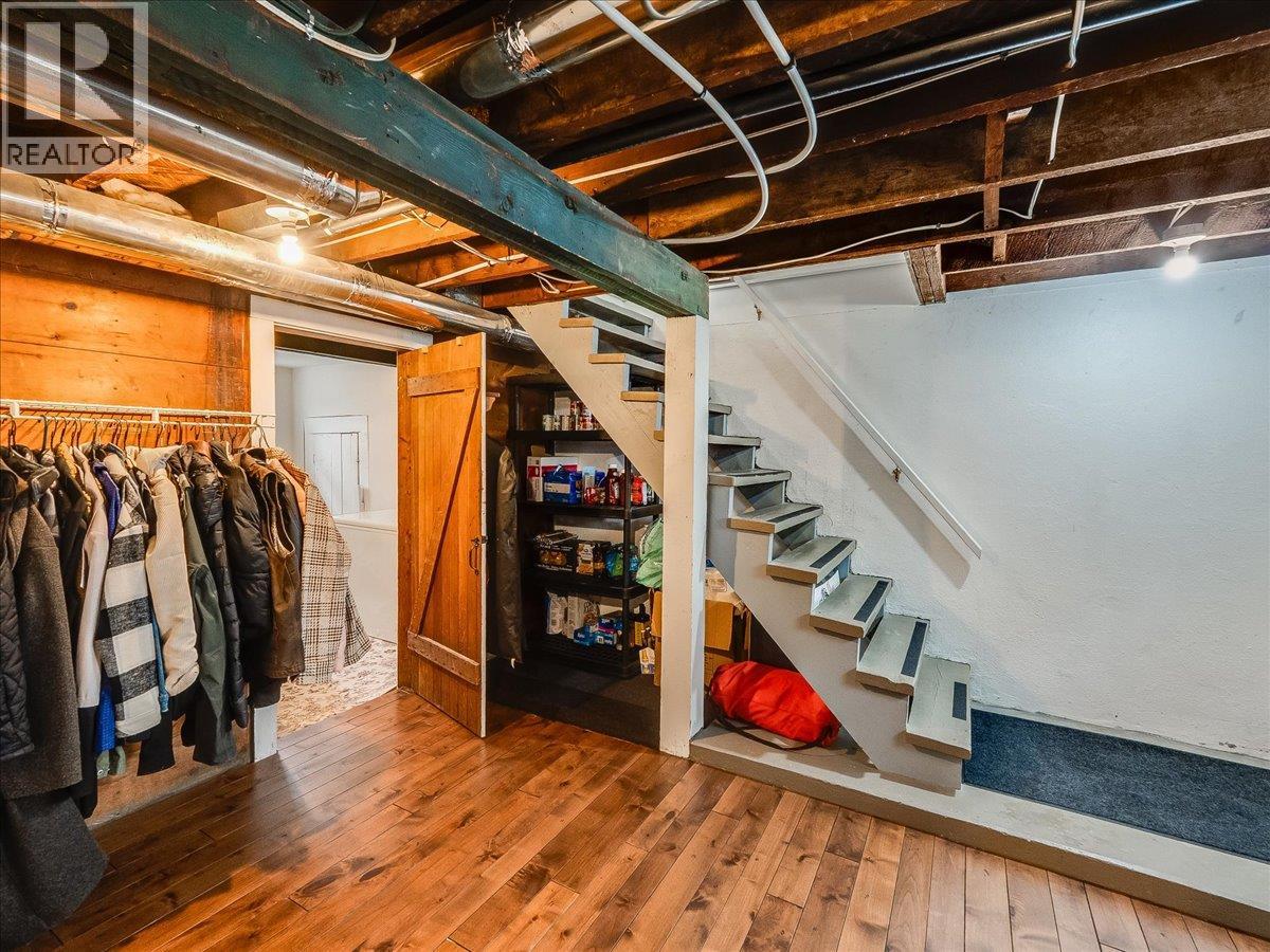 1856 FOURTH Avenue, Trail