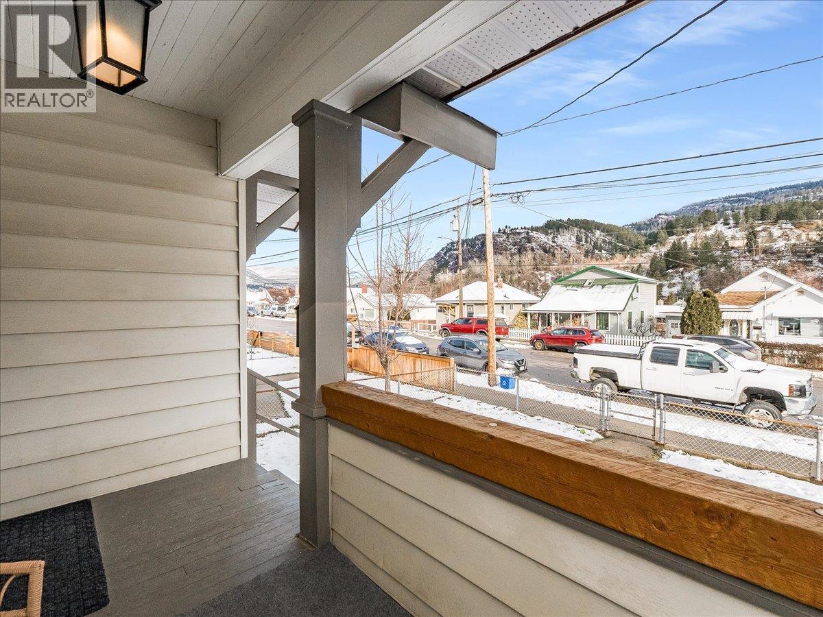 1856 FOURTH Avenue, Trail