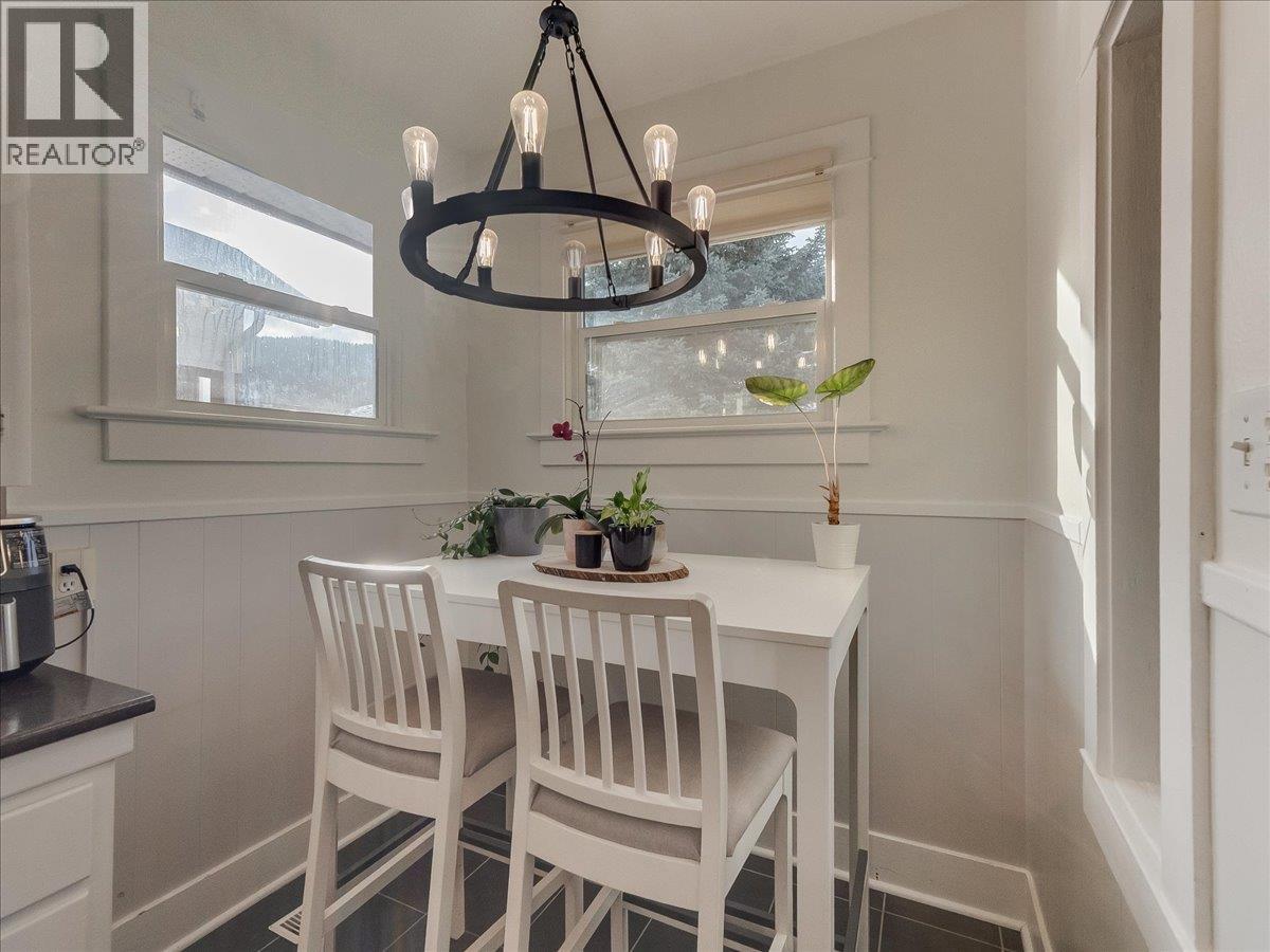 1856 FOURTH Avenue, Trail