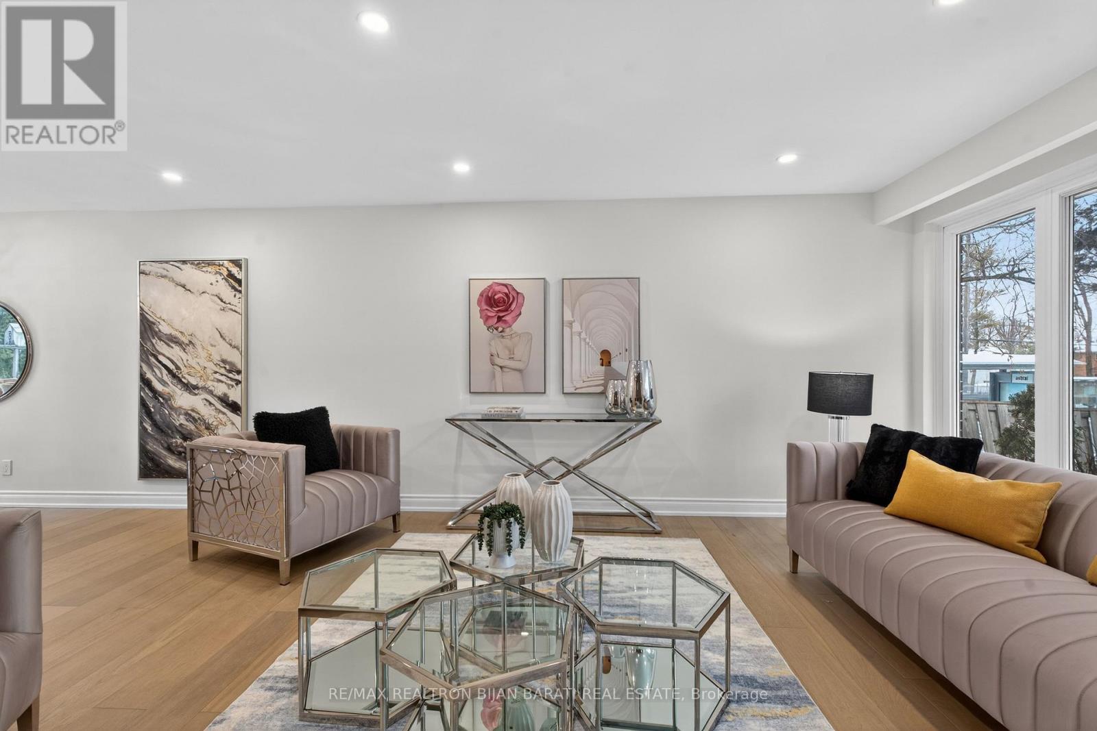 86 HEATHVIEW AVENUE - Photo 3 of 41, Toronto (Bayview Village), Ontario