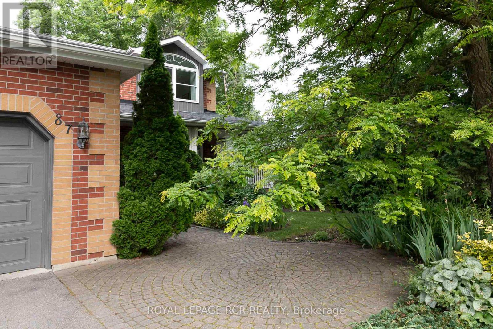 87 GEORGE STREET - Photo 5 of 42, Aurora (Aurora Village), Ontario