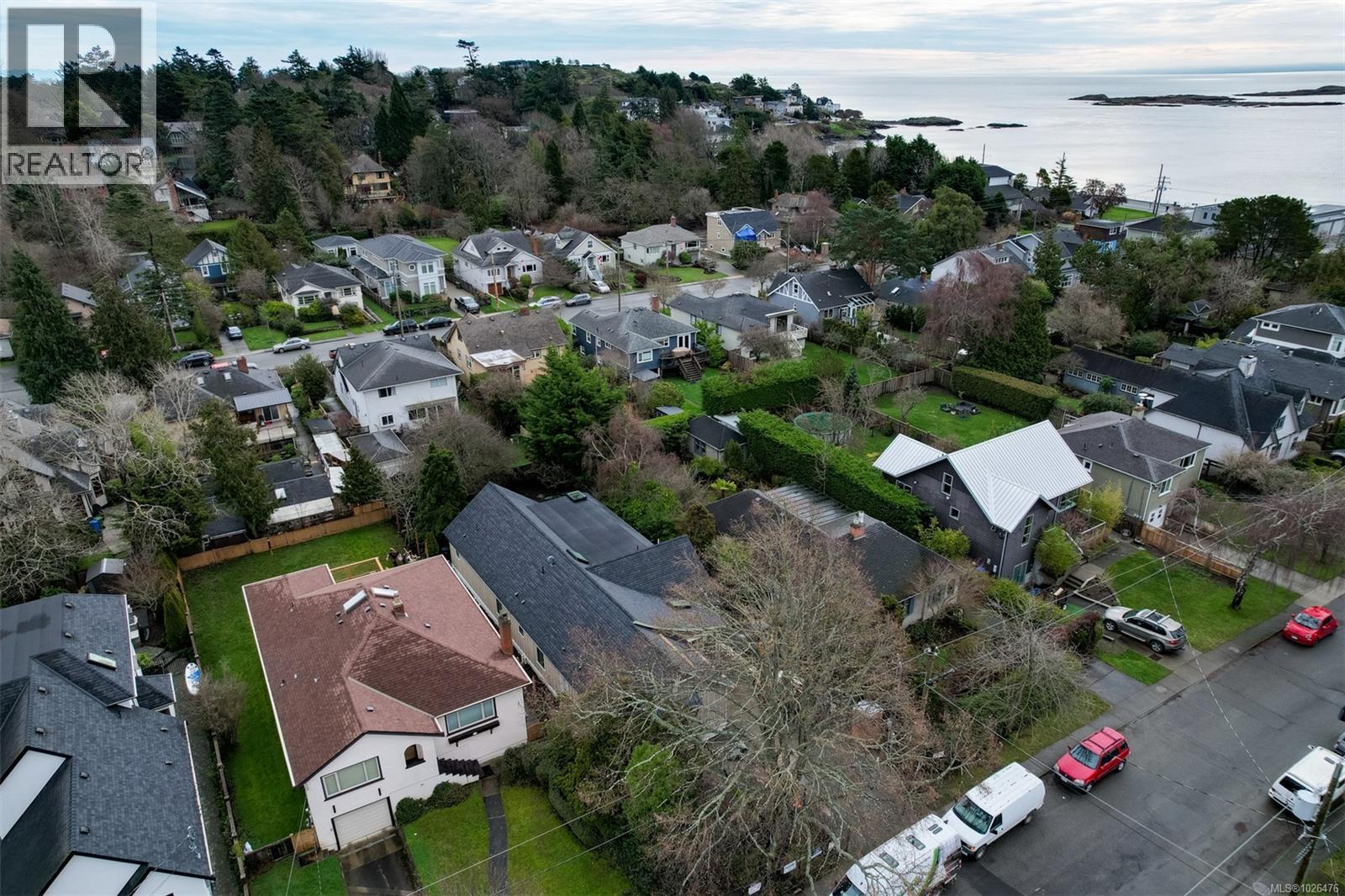  587 Oliver Street, Oak Bay