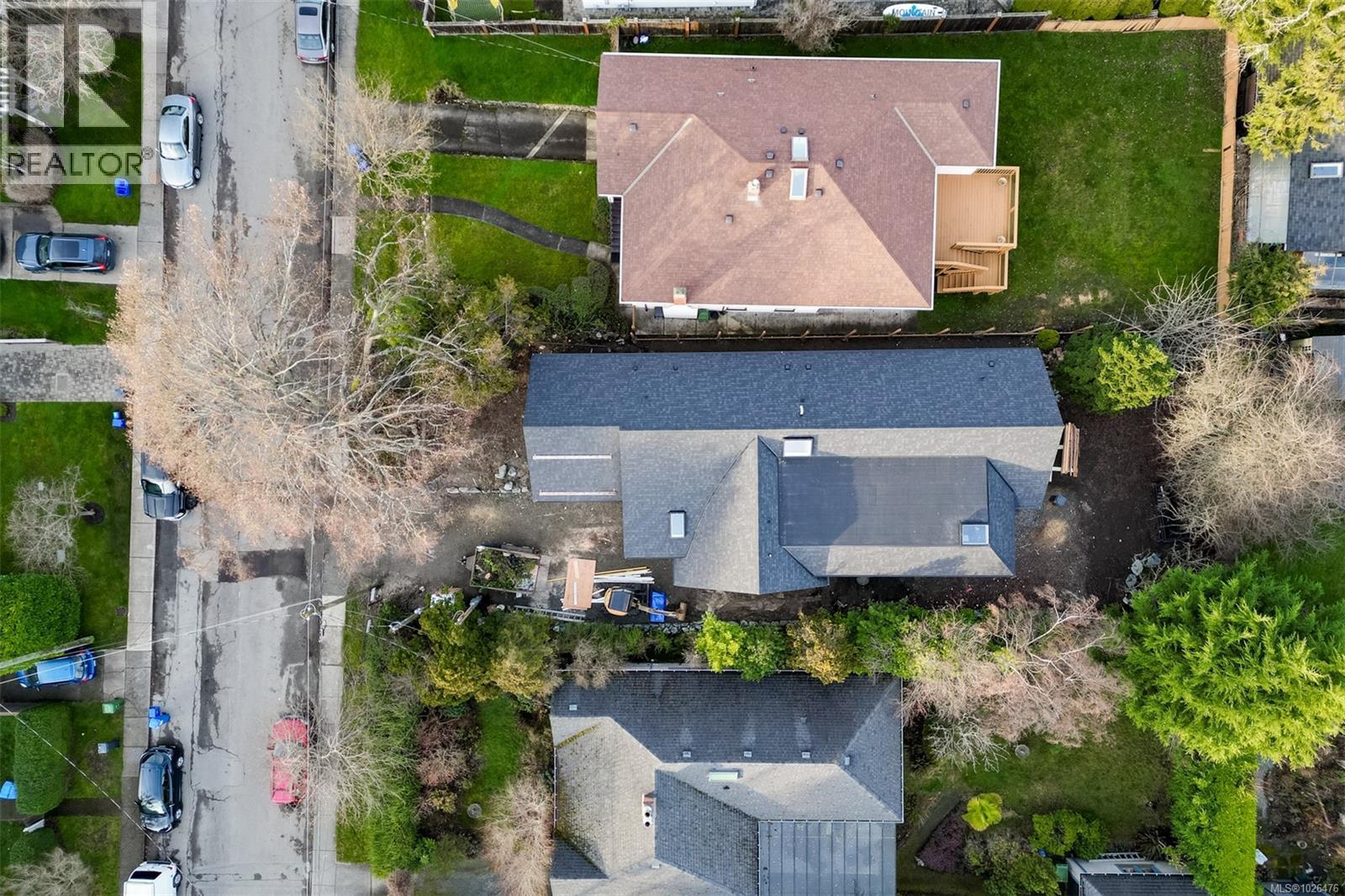  587 Oliver Street, Oak Bay