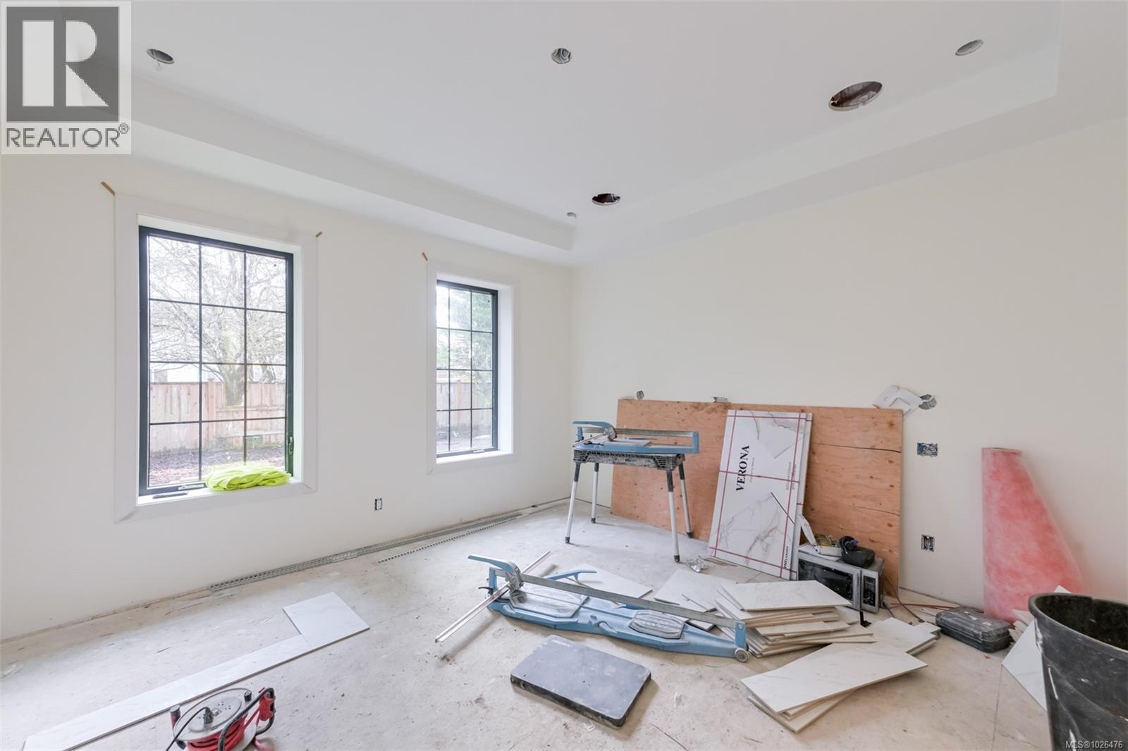  587 Oliver Street, Oak Bay