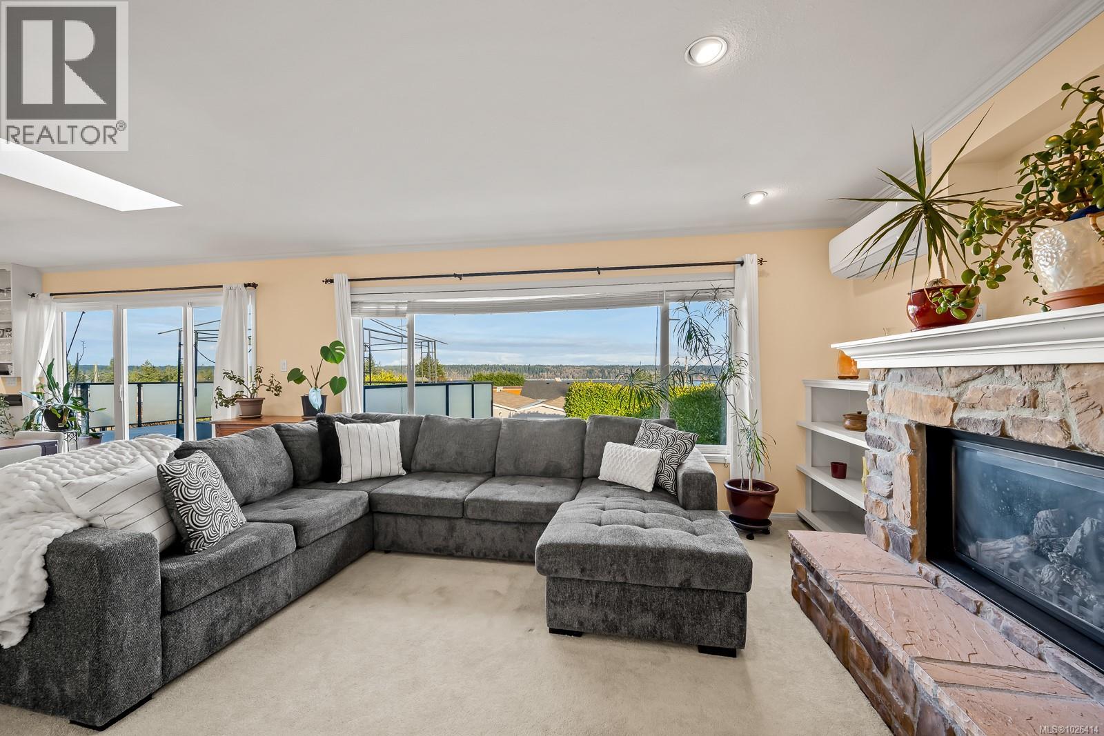 261 Alder St, Campbell River