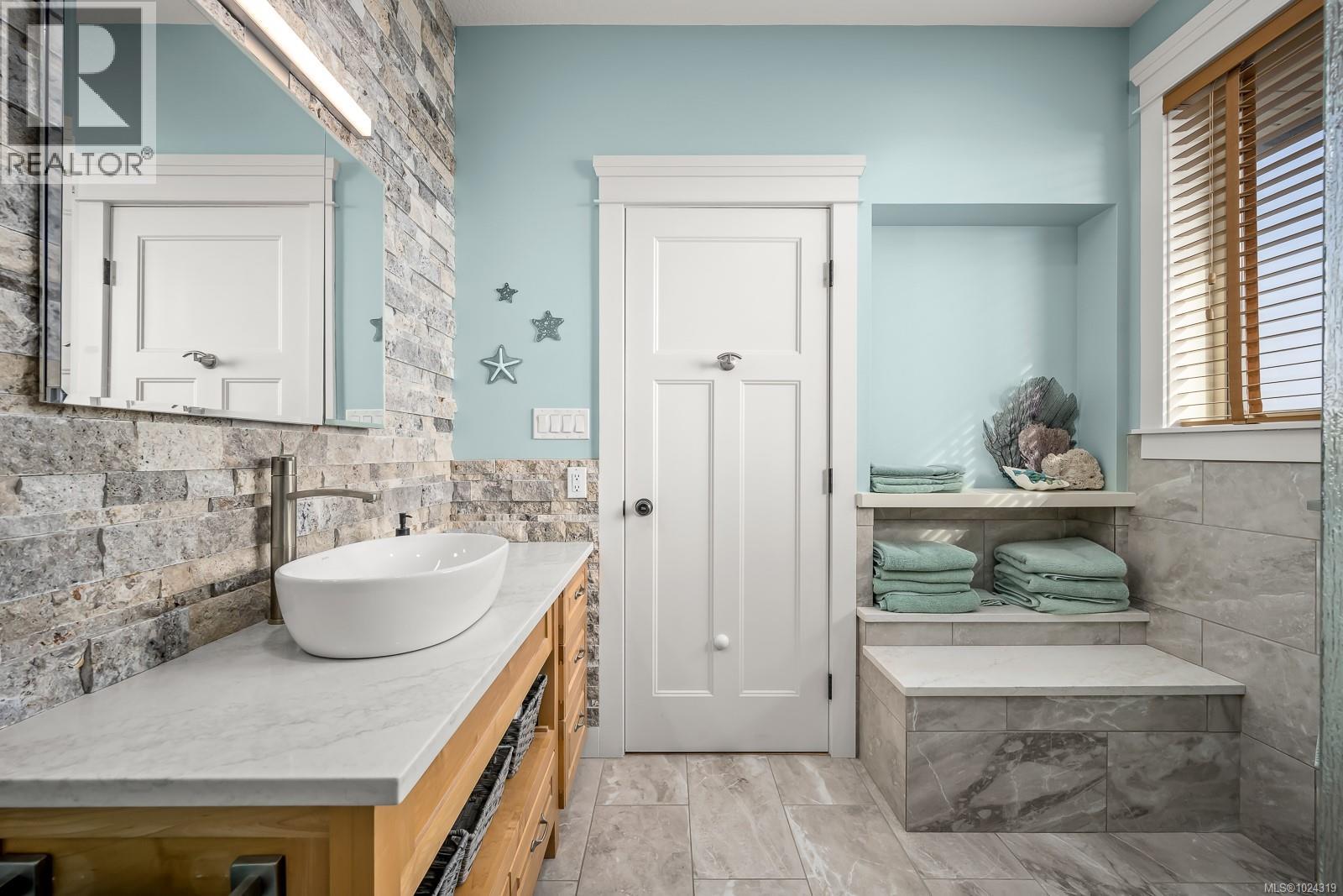 91 Larwood Rd, Campbell River