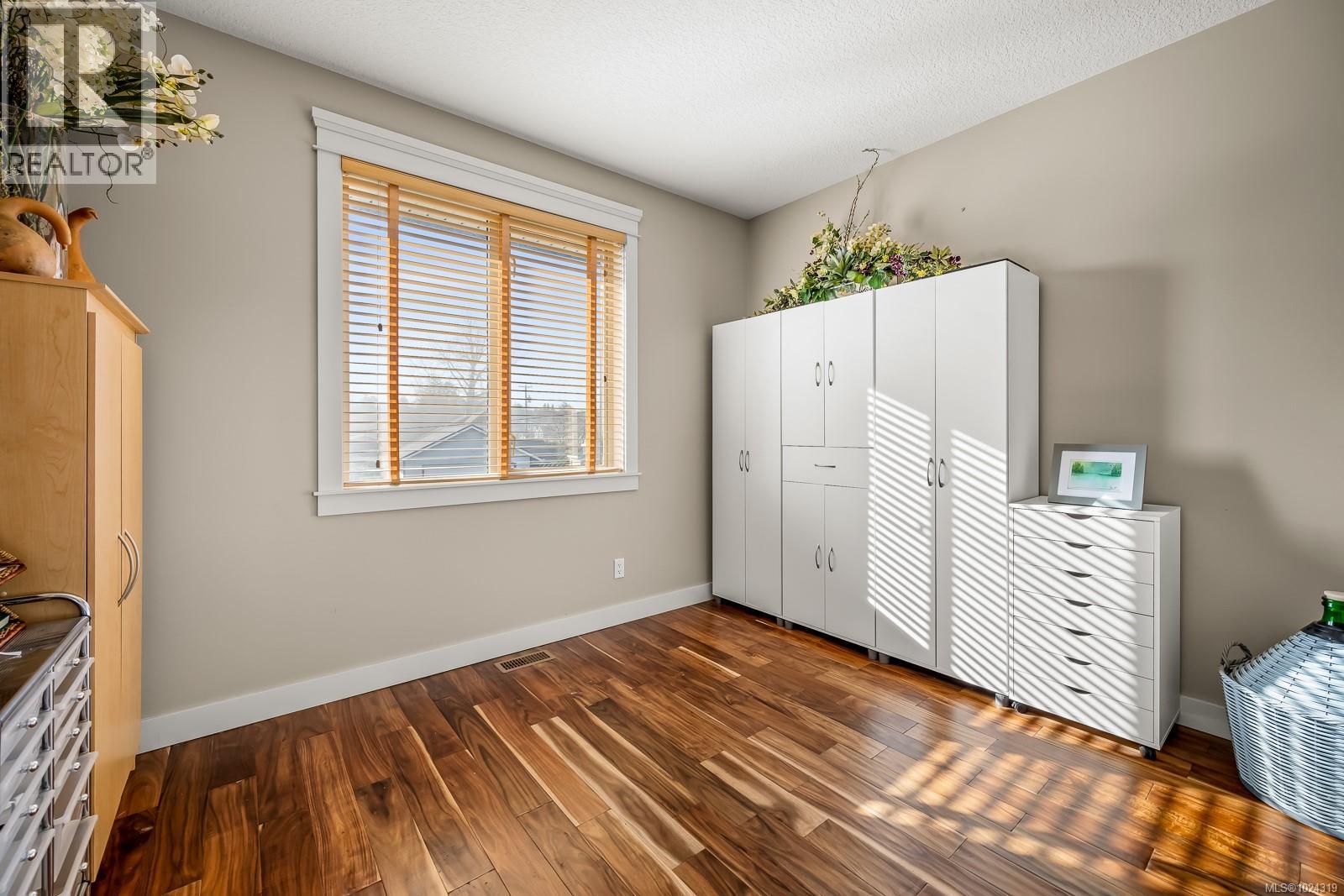 91 Larwood Rd - 33