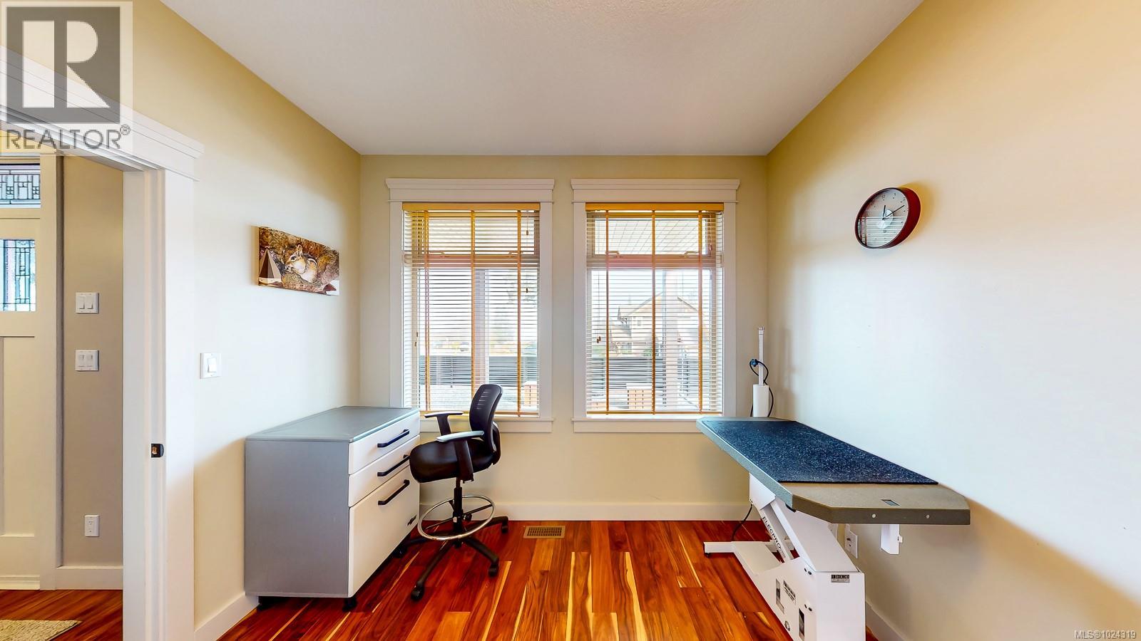 91 Larwood Rd - 40