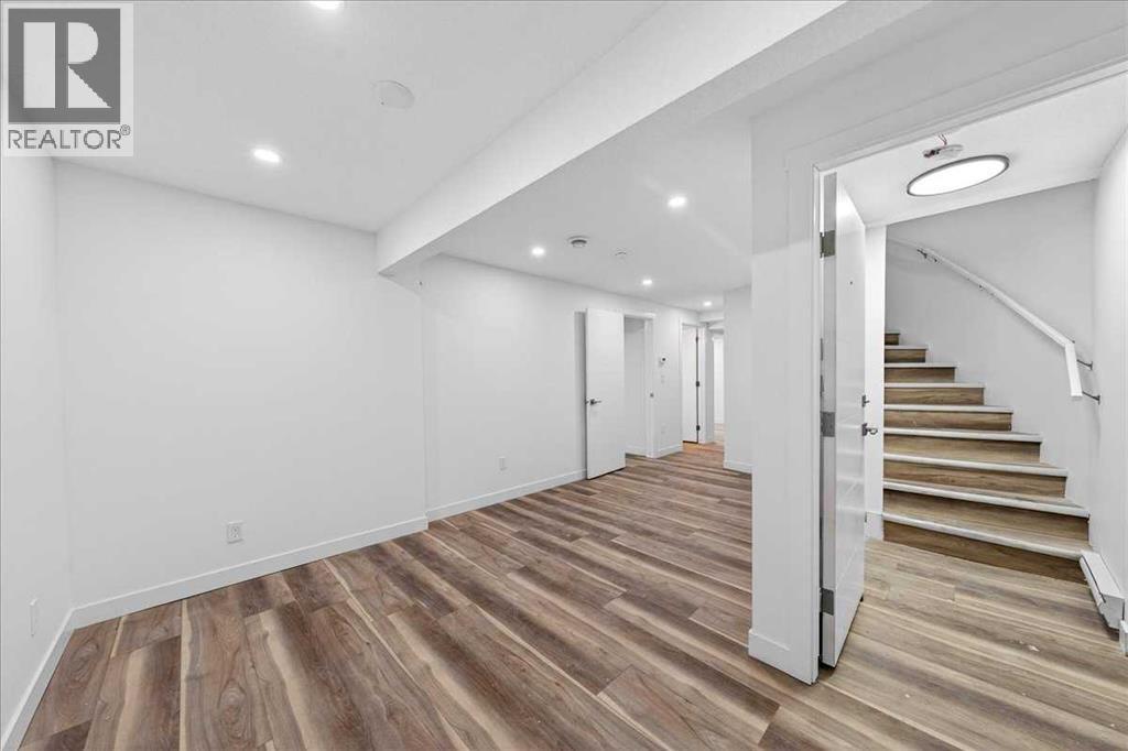 Single Family House for Sale in  Saddlecrest Crescent NE Saddle Ridge Calgary 