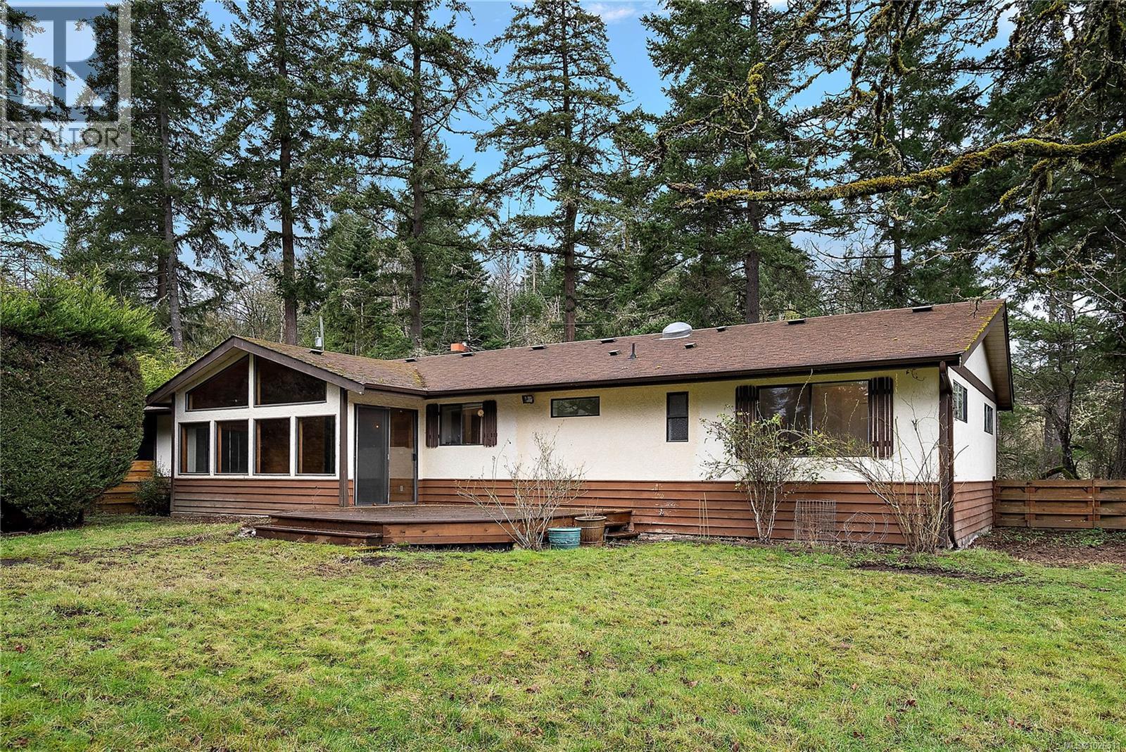 4536 Hughes Rd, Saanich